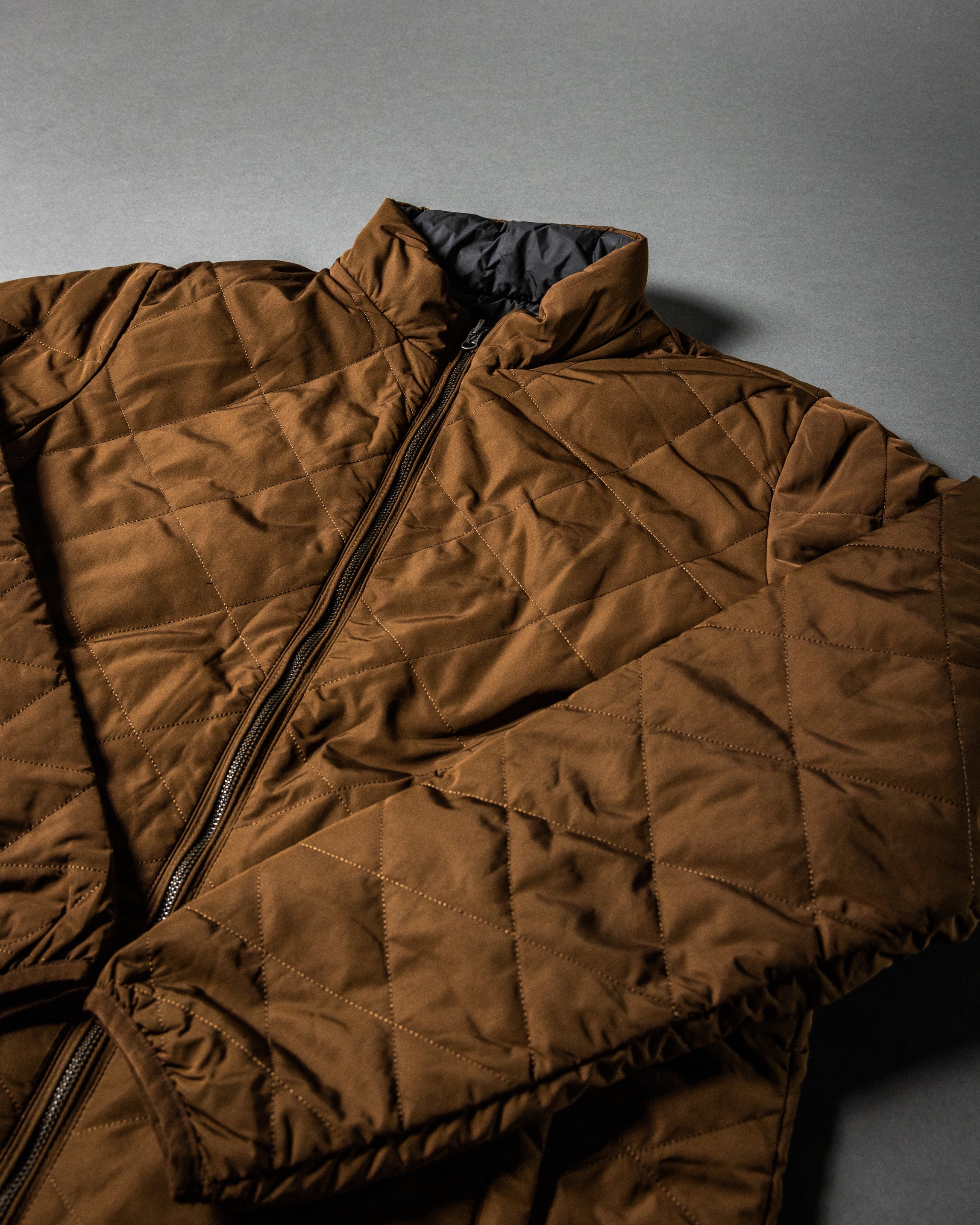 SPEED BREED PREMIUM REVERSIBLE QUILTED PUFFER JACKET (Mocha/Ebony)
