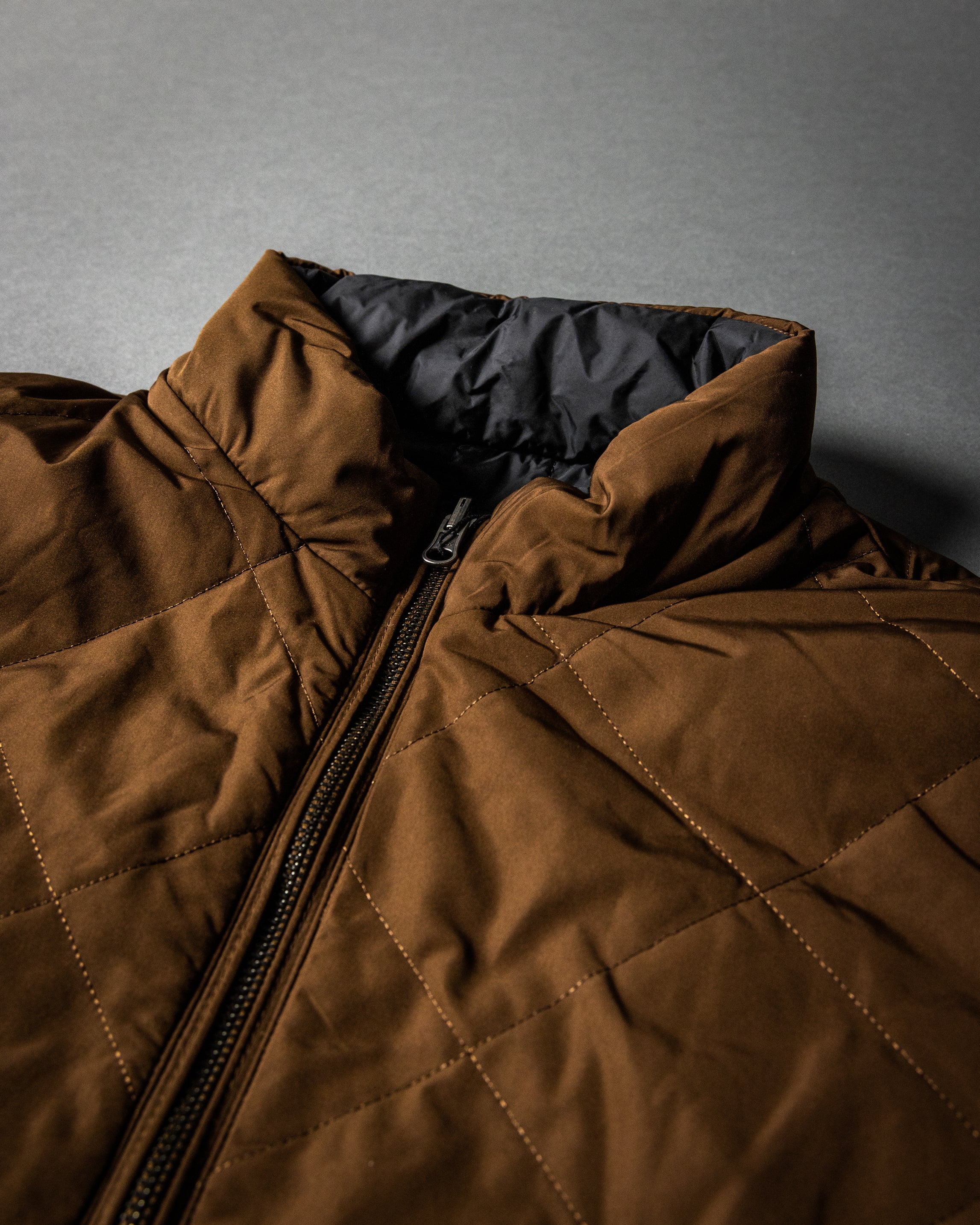 SPEED BREED PREMIUM REVERSIBLE QUILTED PUFFER JACKET (Mocha/Ebony)