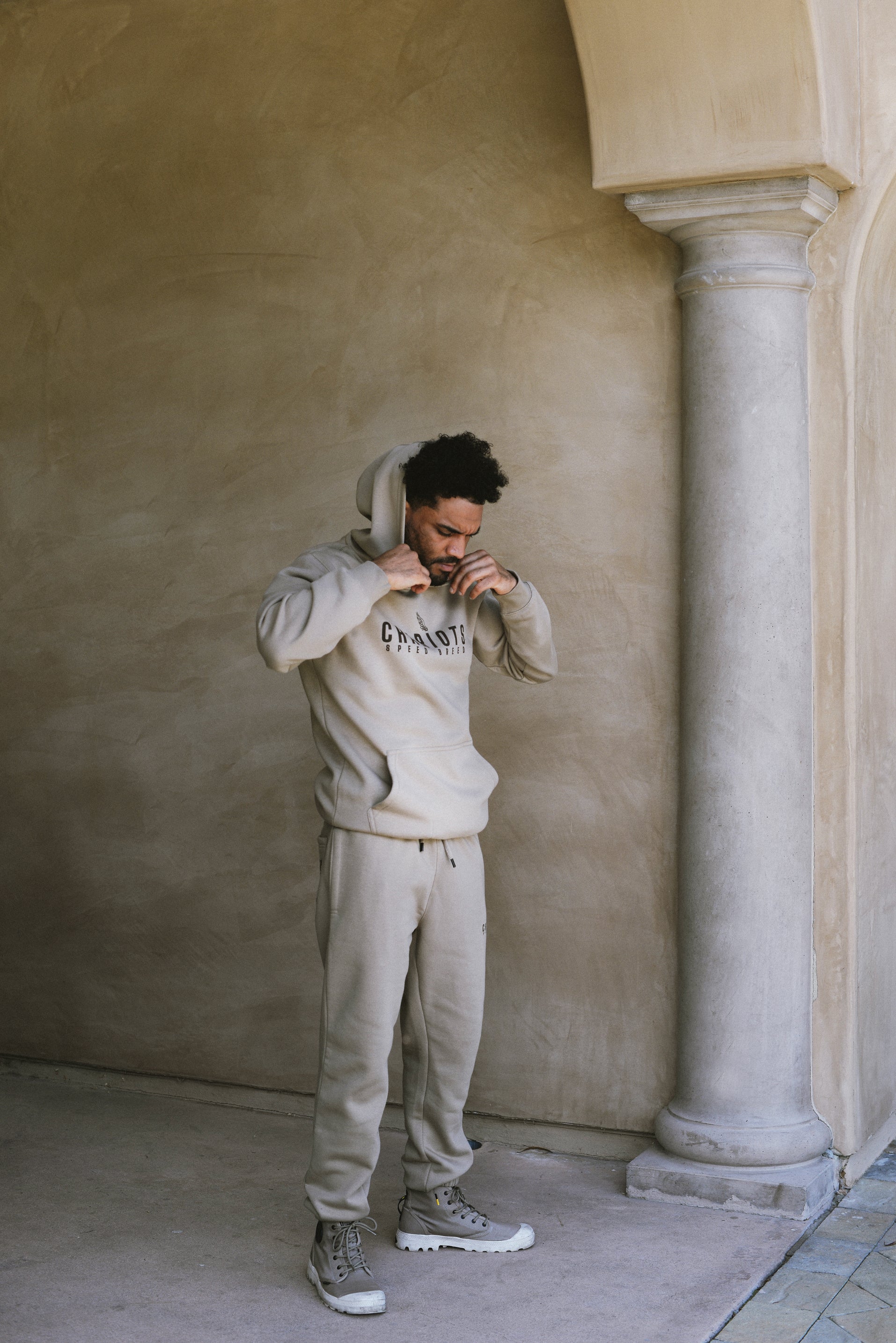WINGS ULTIMAE PREMIUM SWEATPANTS (Sand)