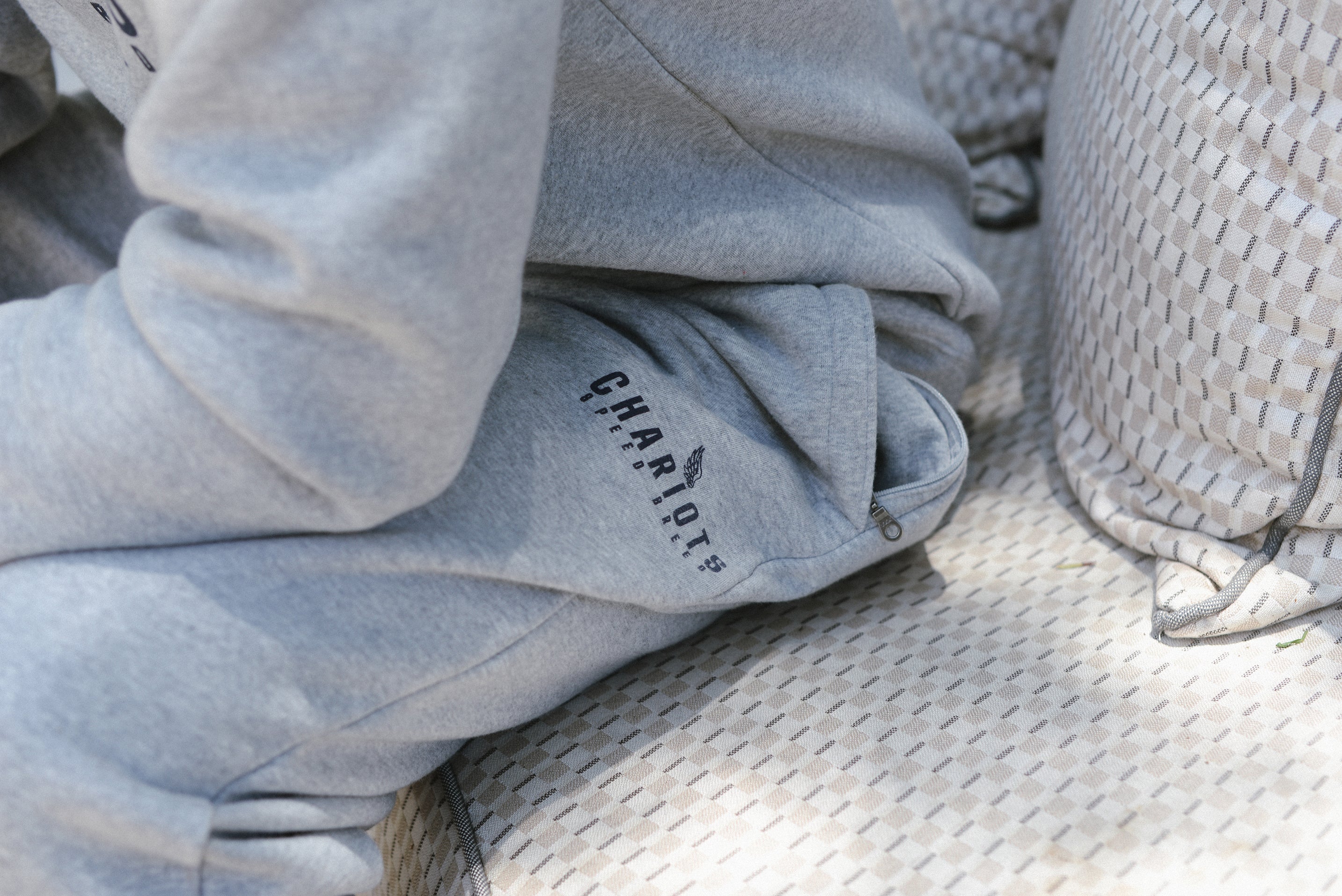 WINGS ULTIMAE PREMIUM SWEATPANTS (Heather Grey)