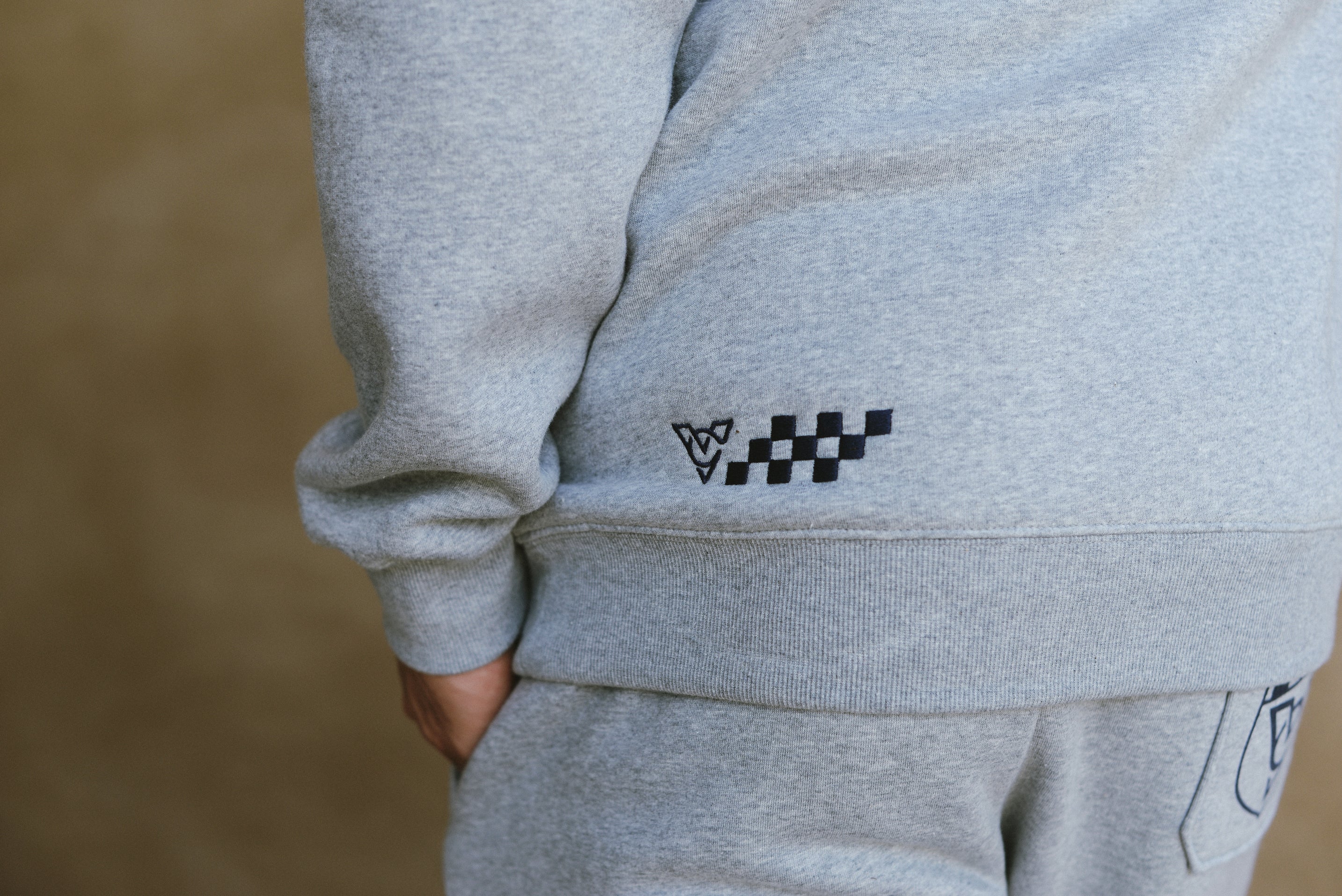 WINGS ULTIMAE PREMIUM PULLOVER HOODIE (Heather Grey)