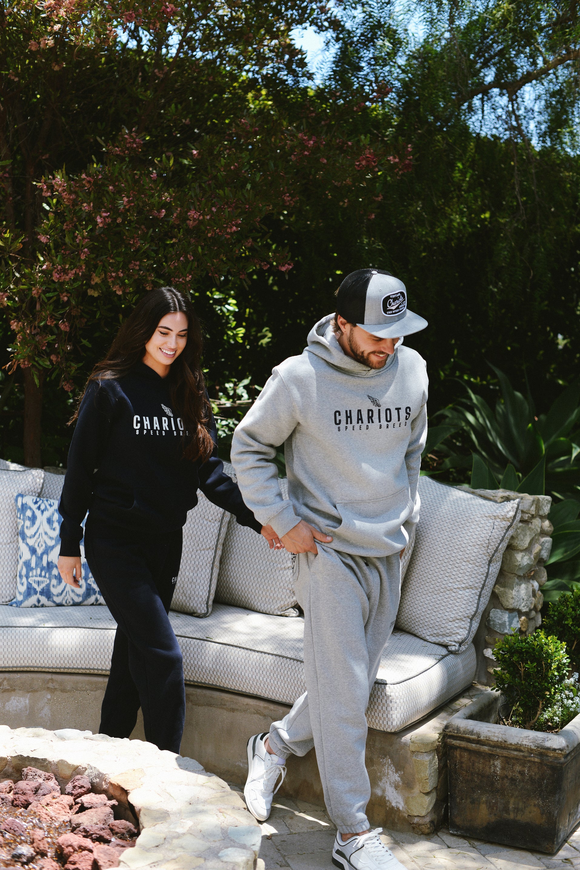 WINGS ULTIMAE PREMIUM PULLOVER HOODIE (Heather Grey)