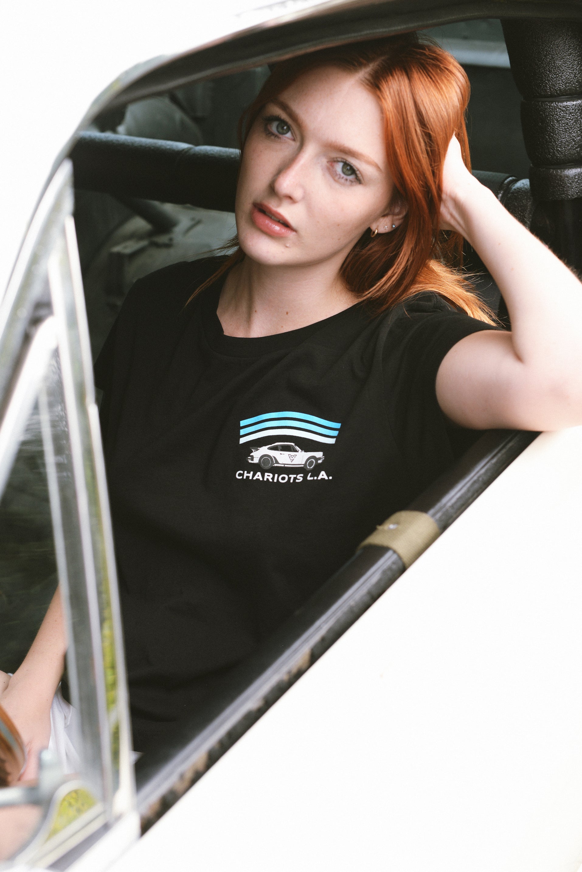 WHALE TAIL WOMENS BOYFRIEND TEE (Black)