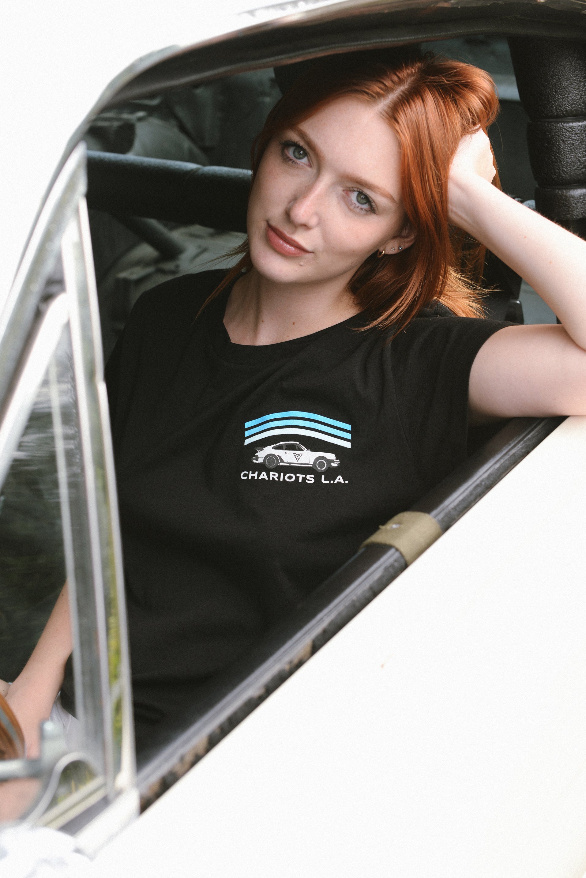 WHALE TAIL WOMENS BOYFRIEND TEE (Black)