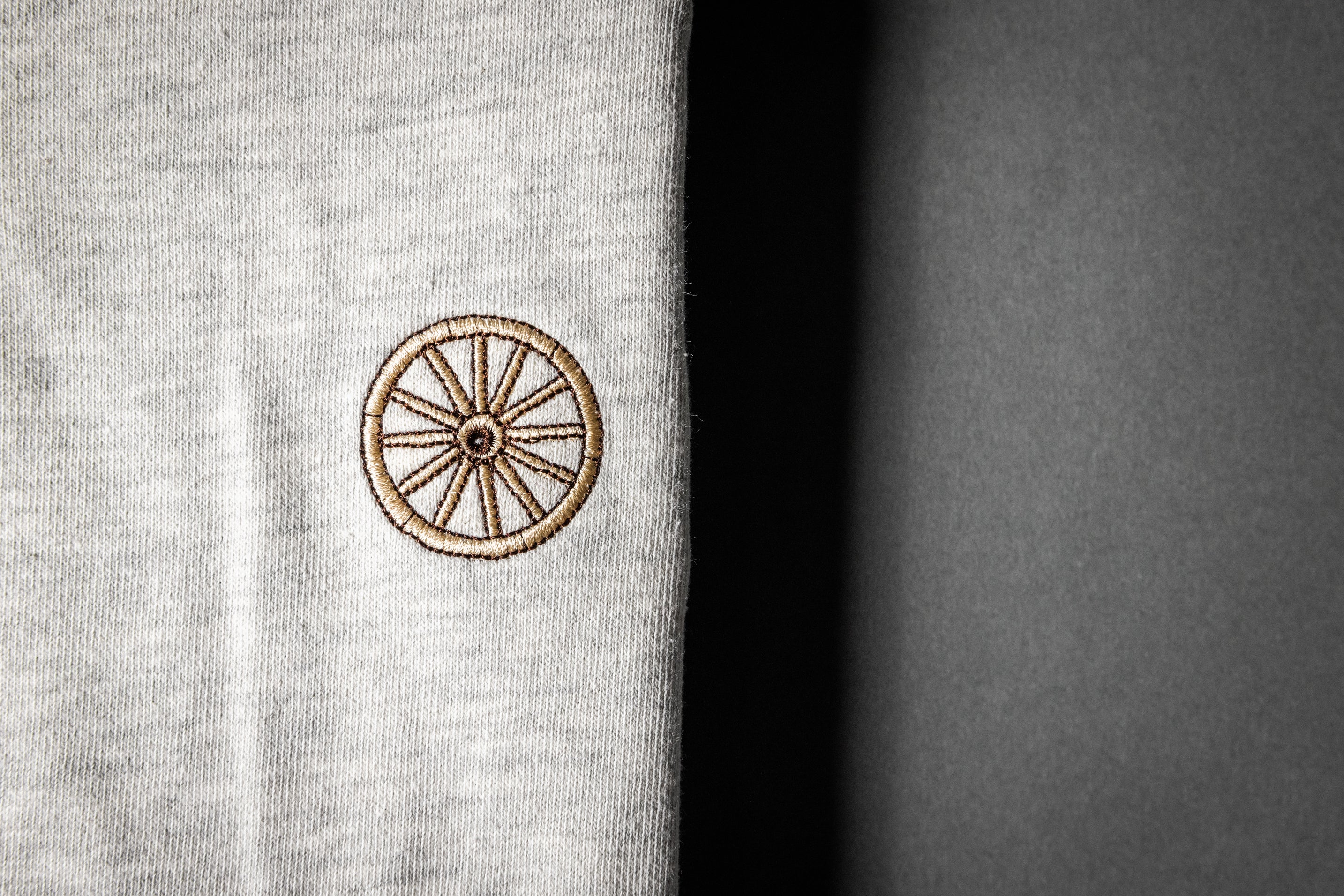 CHARIOTS EMBROIDERED UNISEX FRENCH TERRY CREW NECK SWEATER (Oatmeal Heather)