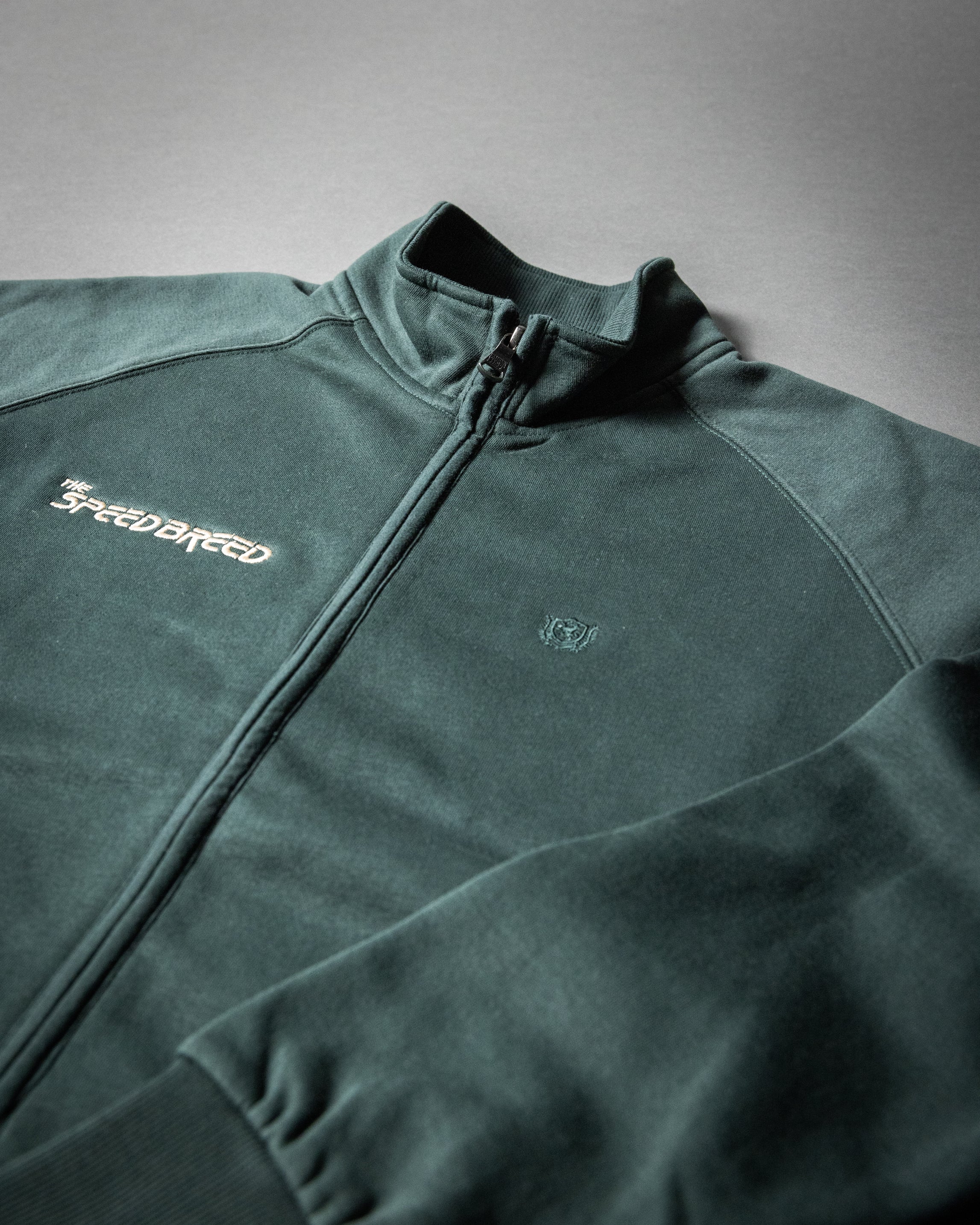 SPEED BREED PREMIUM FULL-ZIP TRACK JACKET (Hunter Green/Light Gold)