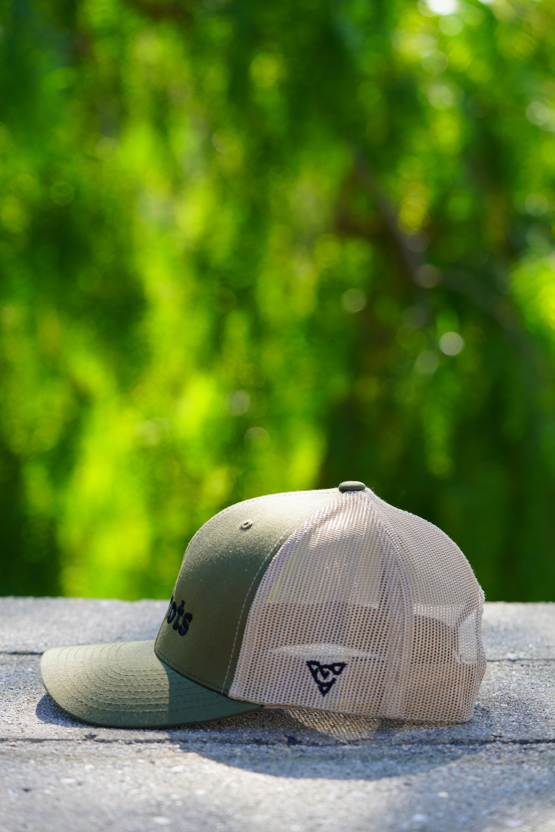 Zephyr Premium Trucker Hat (Moss/Khaki)
