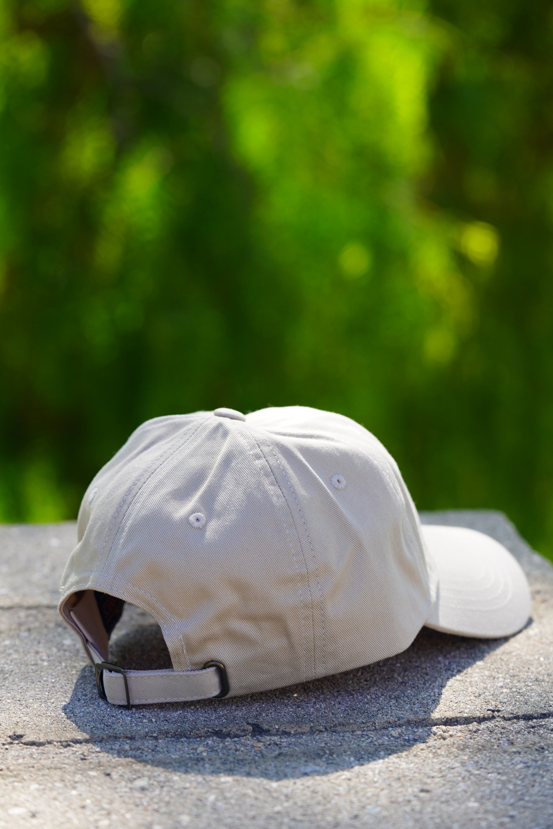 VC DAD HAT (Light Khaki/White)