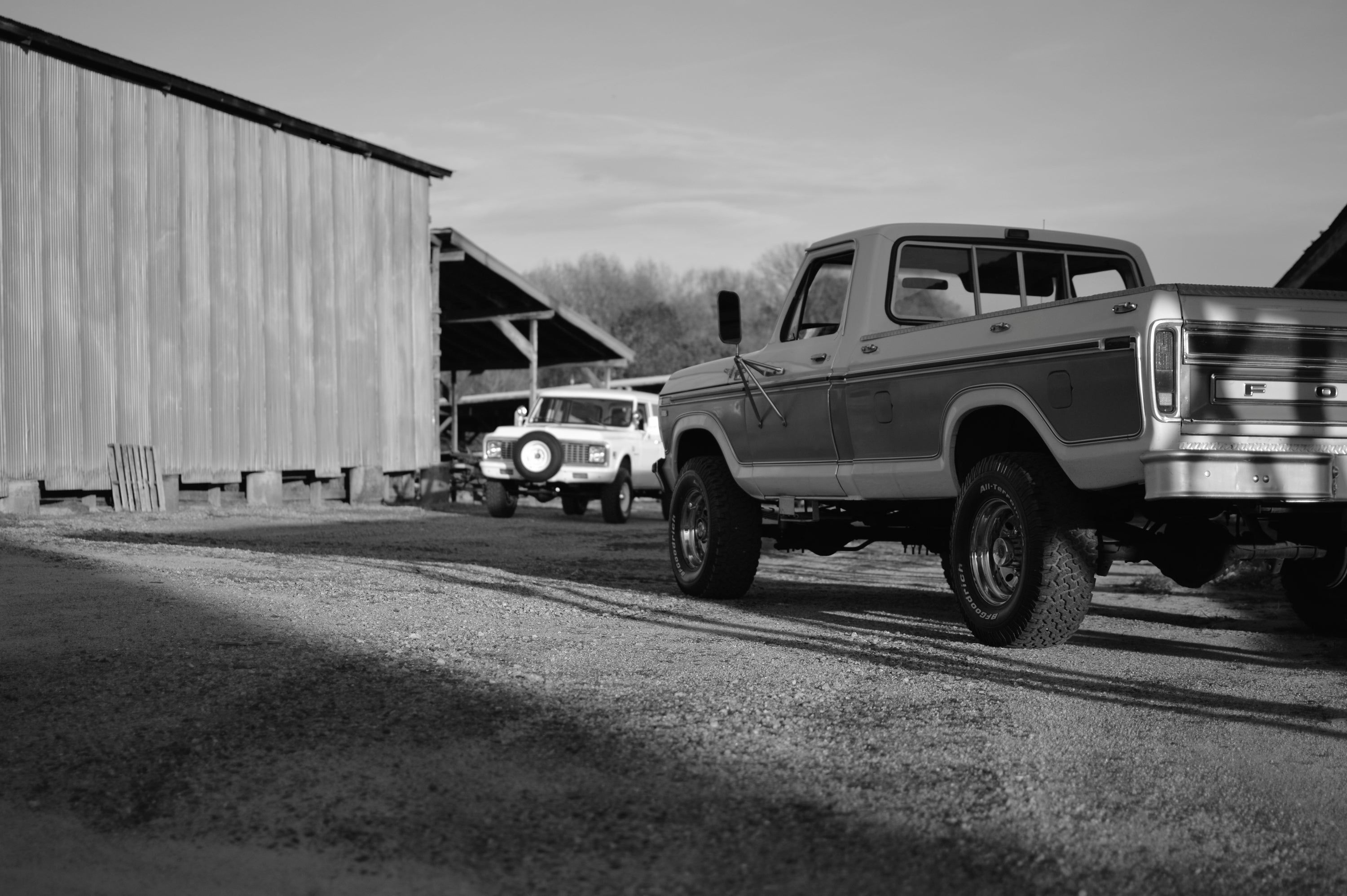 1978 Ford F-250 4x4 Lariat White/Gold FINE ART PRINT