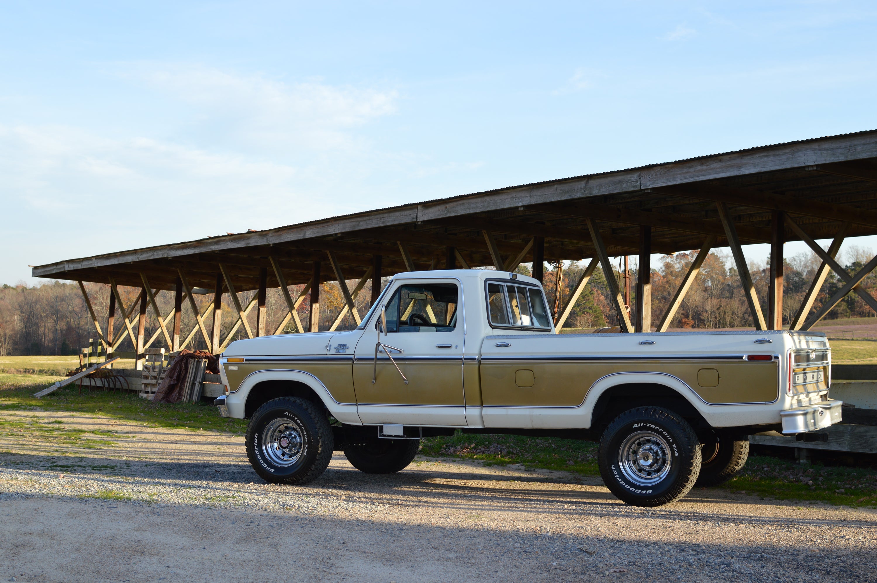 1978 Ford F-250 4x4 Lariat White/Gold FINE ART PRINT