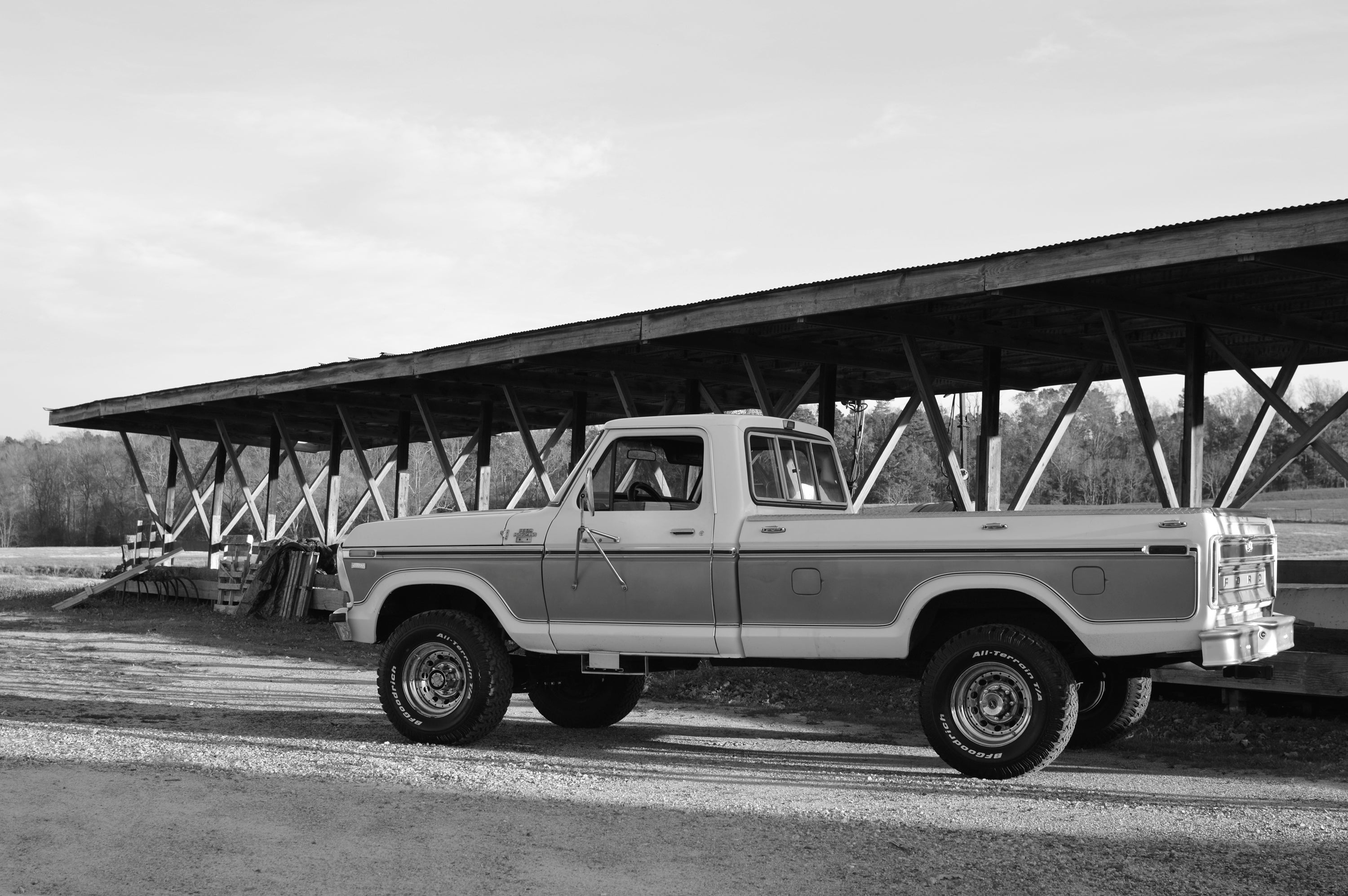1978 Ford F-250 4x4 Lariat White/Gold FINE ART PRINT