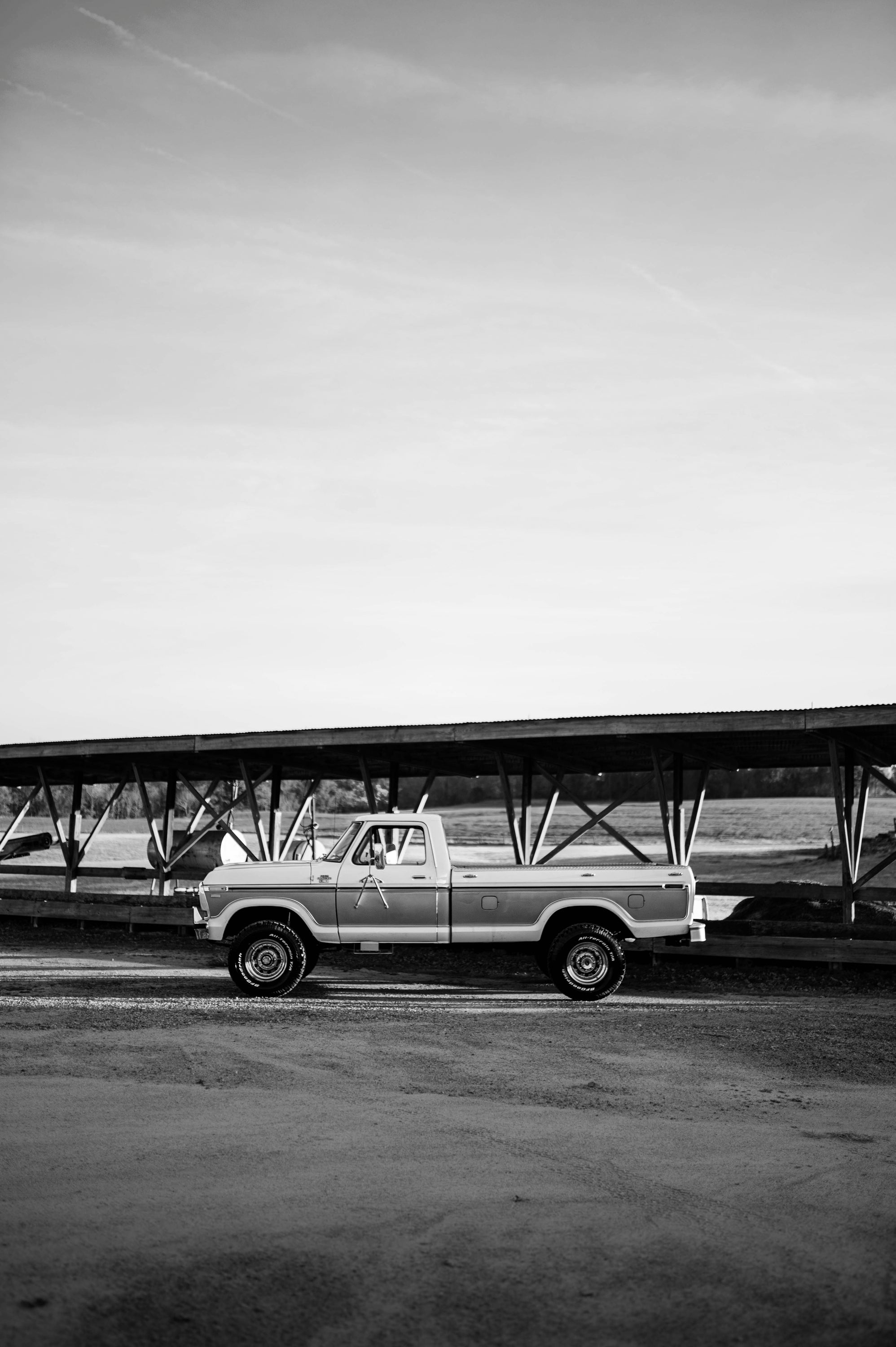 1978 Ford F-250 4x4 Lariat White/Gold FINE ART PRINT