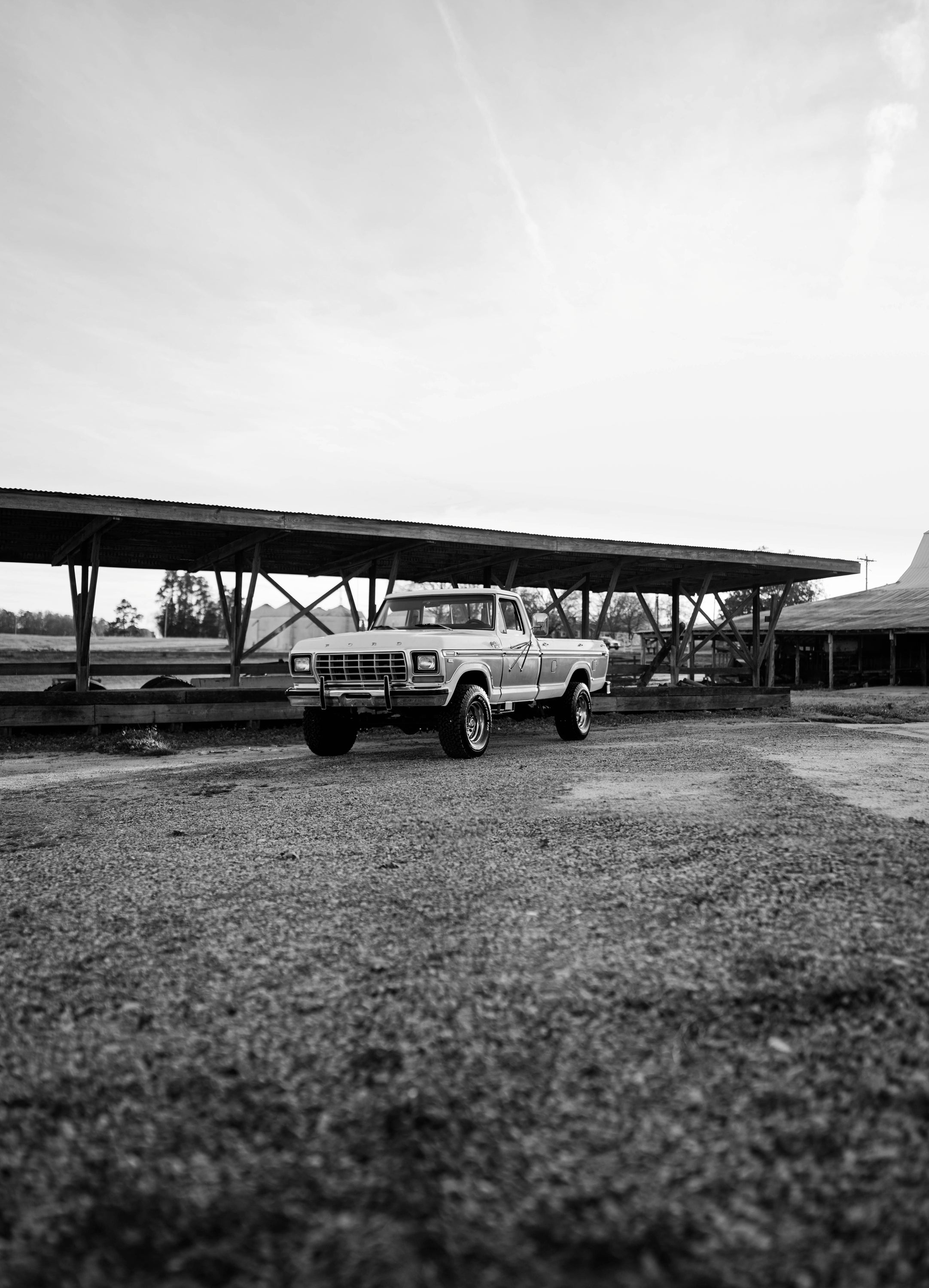 1978 Ford F-250 4x4 Lariat White/Gold FINE ART PRINT