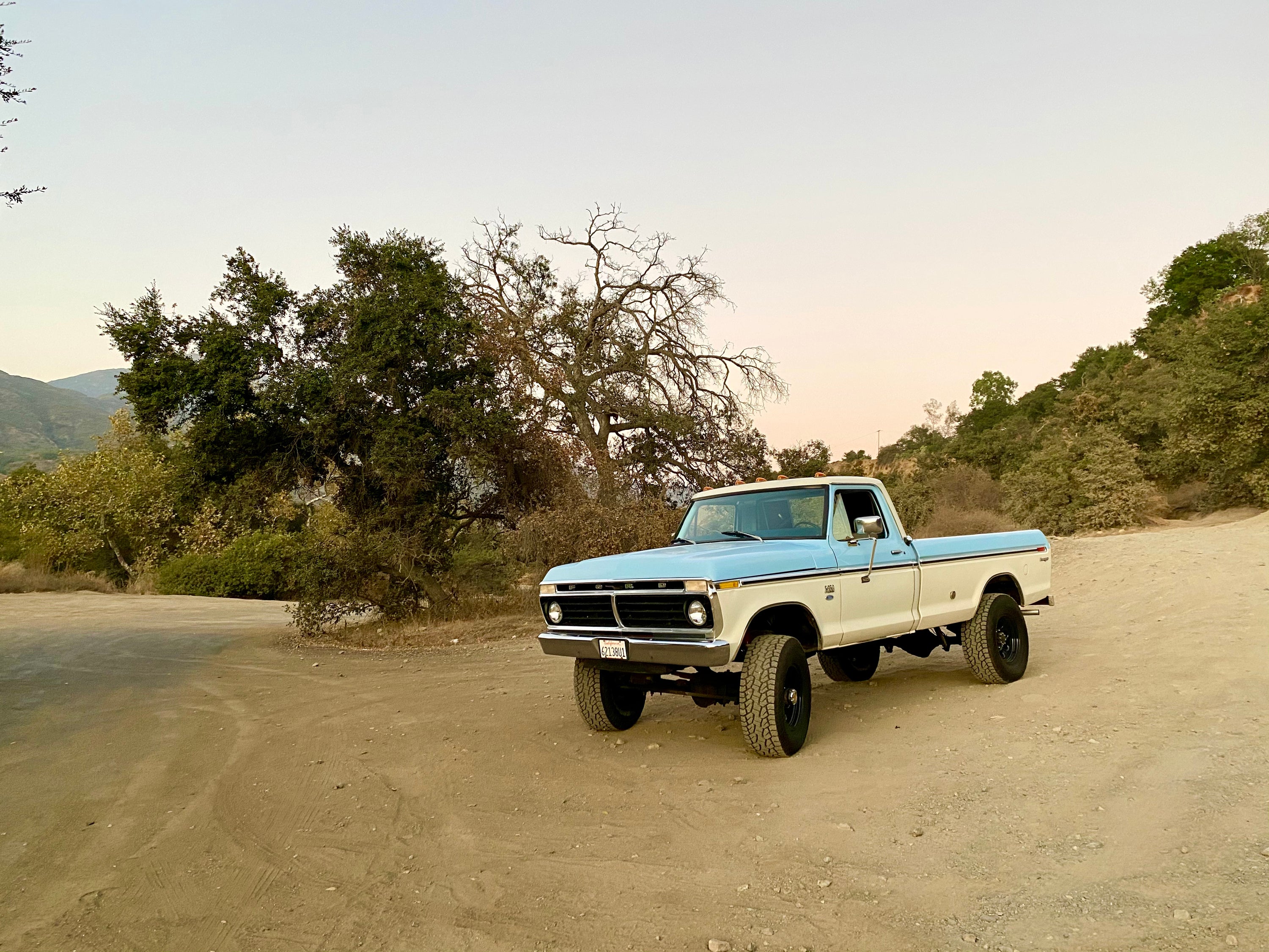 1975 Ford F-250 Highboy Wind Blue FINE ART PRINT