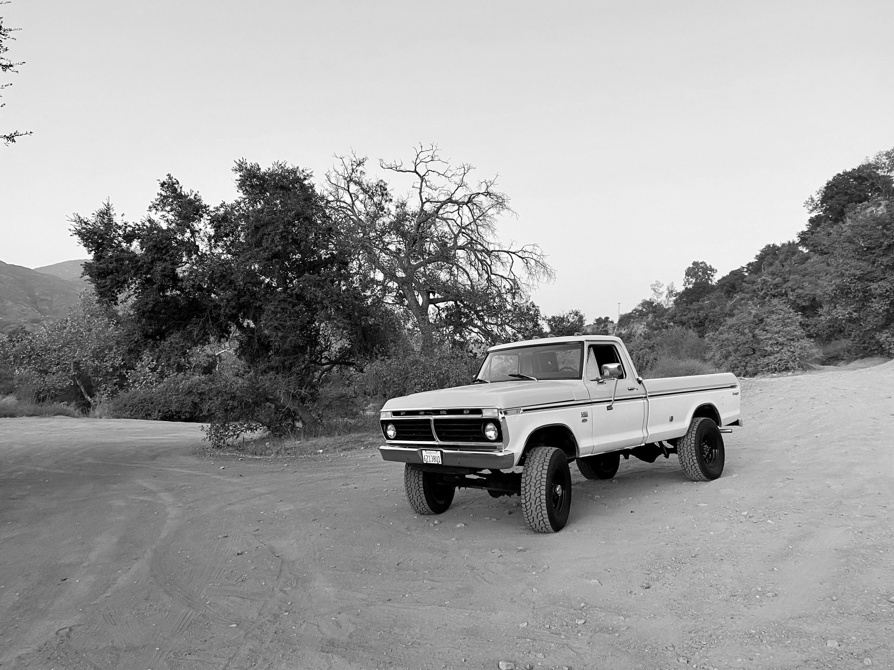1975 Ford F-250 Highboy Wind Blue FINE ART PRINT