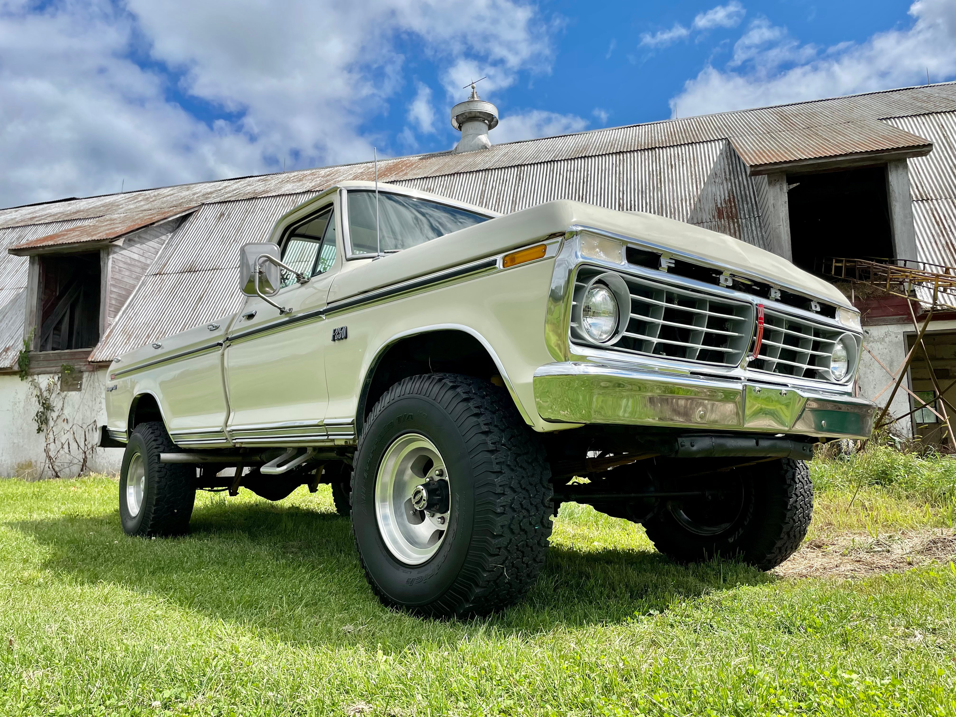 1975 Ford F-250 Highboy Wimbledon White FINE ART PRINT