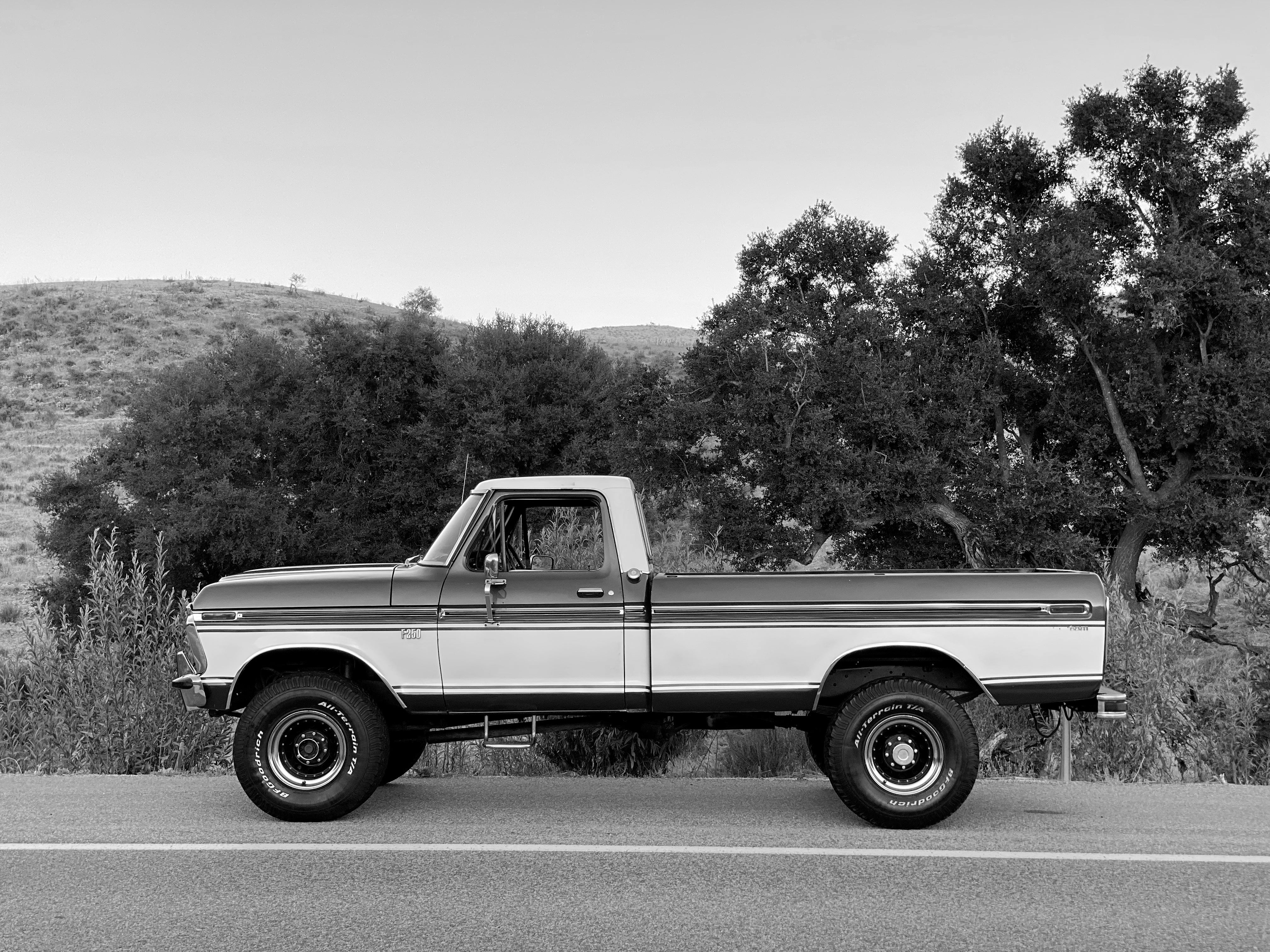 1976 Ford F-250 4x4 Hatteras 2.0 FINE ART PRINT