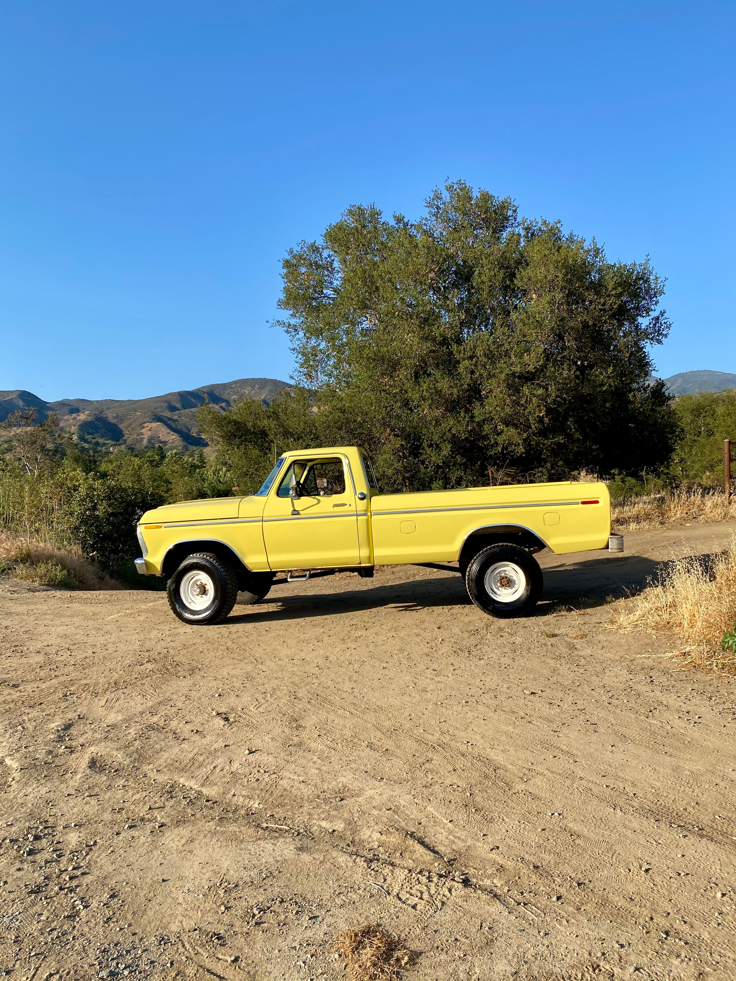 1975 Ford F-250 Highboy Yellow FINE ART PRINT