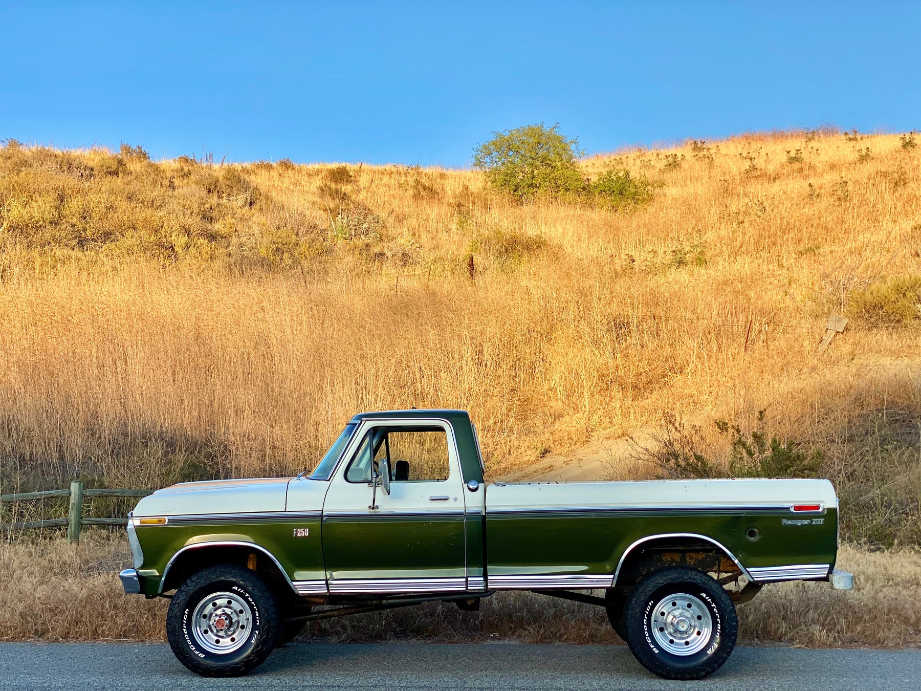 1976 Ford F-250 4x4 Hatteras Green FINE ART PRINT
