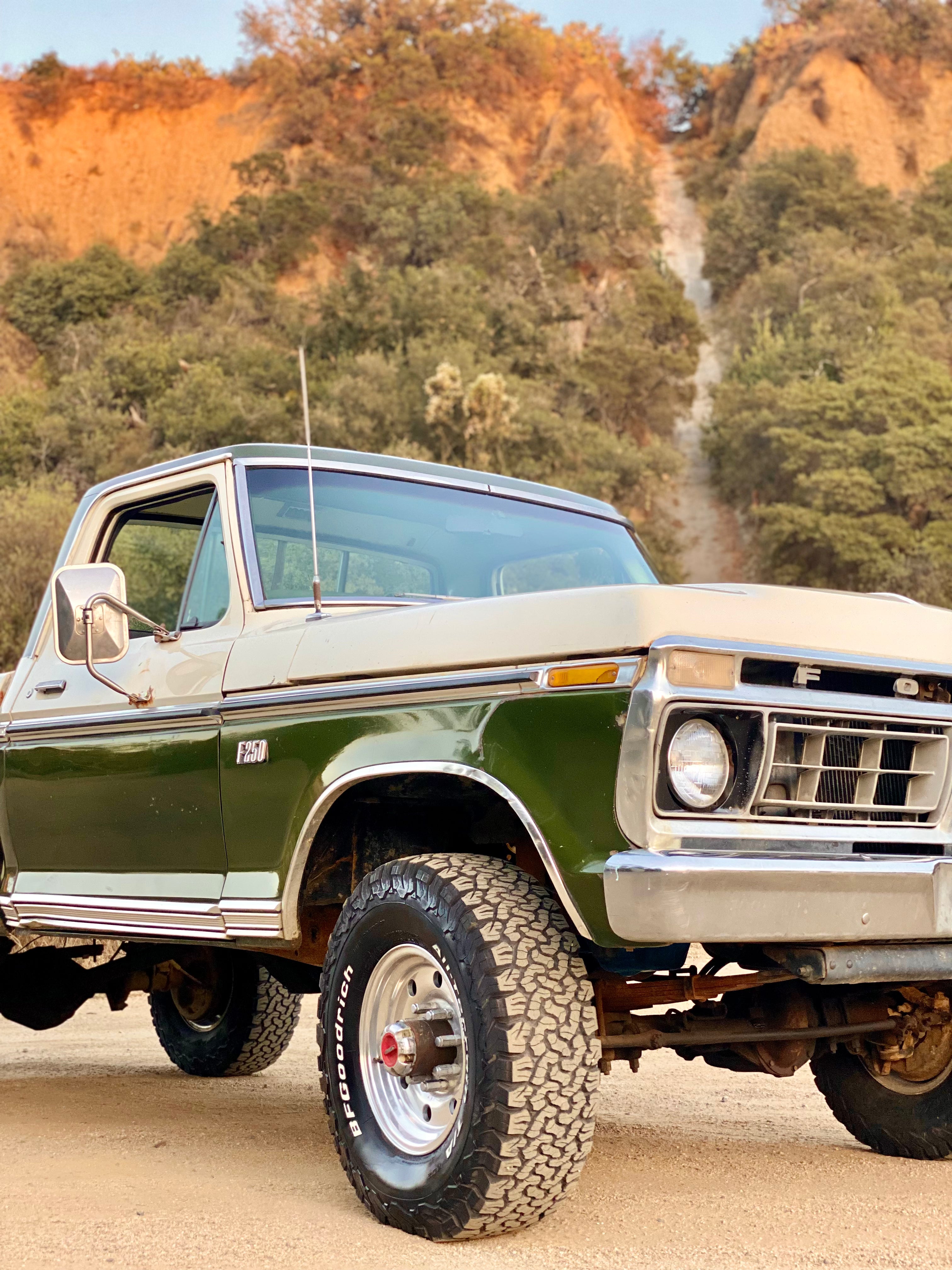 1976 Ford F-250 4x4 Hatteras Green FINE ART PRINT