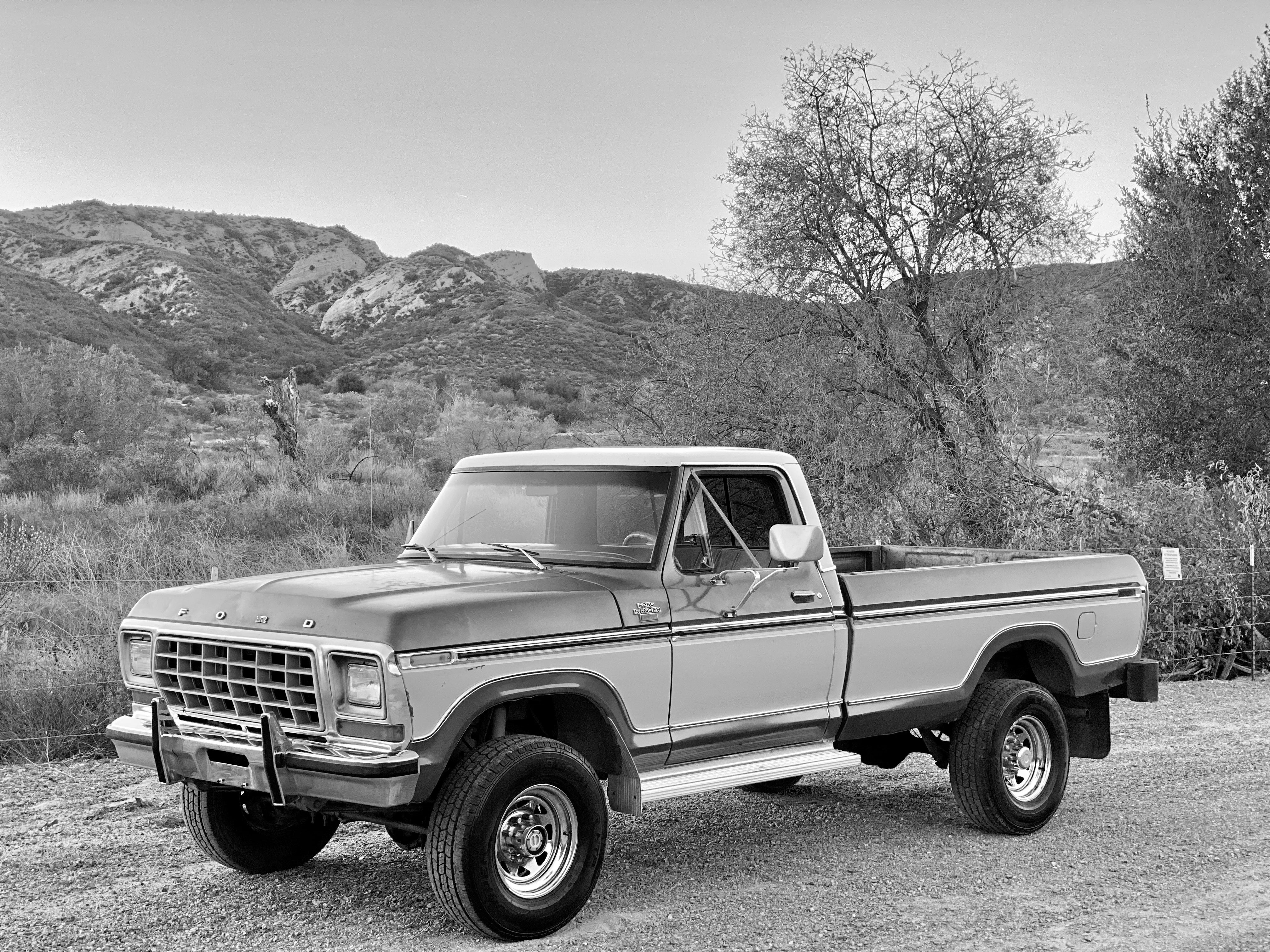 1978 Ford F-250 4x4 Ranger Lariat Tan FINE ART PRINT