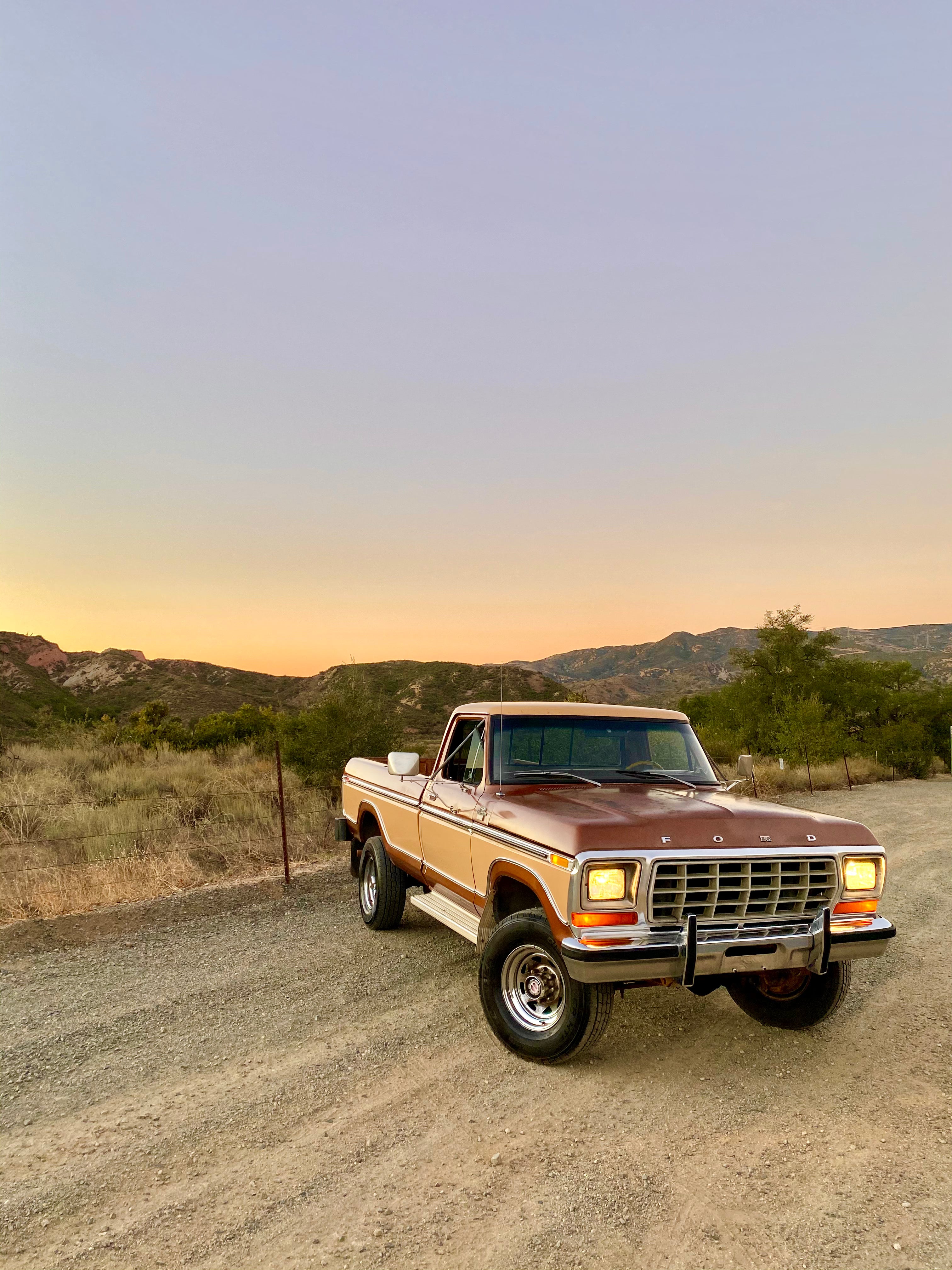 1978 Ford F-250 4x4 Ranger Lariat Tan FINE ART PRINT