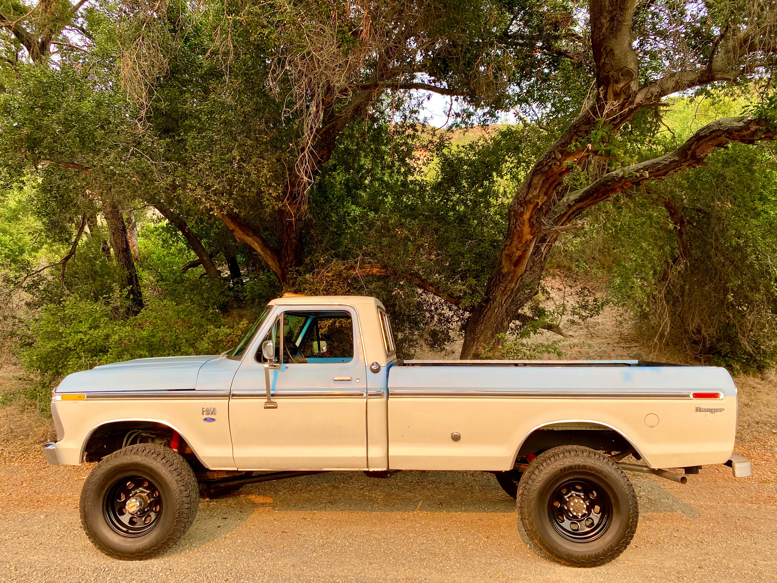 1975 Ford F-250 Highboy Wind Blue FINE ART PRINT