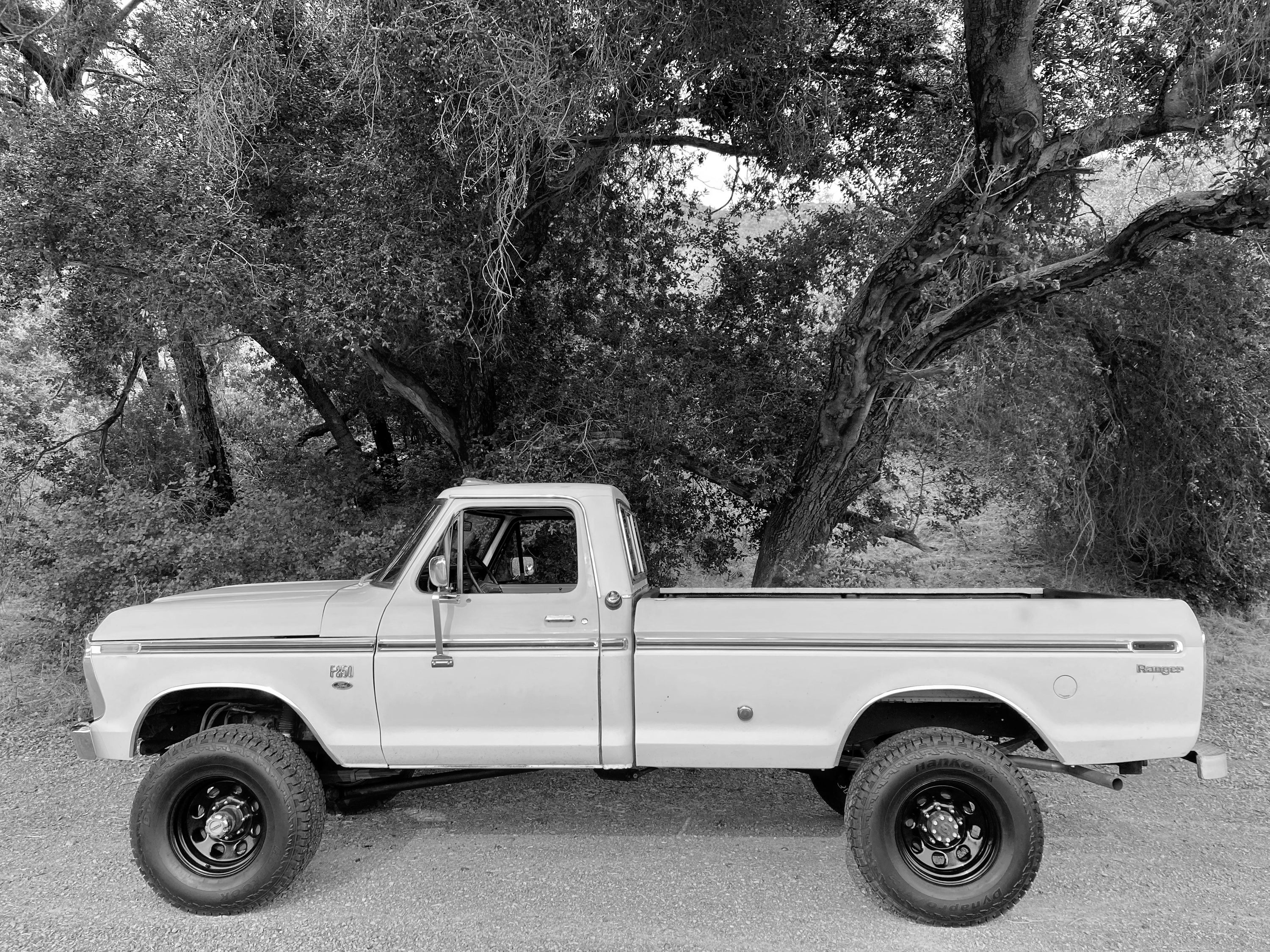 1975 Ford F-250 Highboy Wind Blue FINE ART PRINT