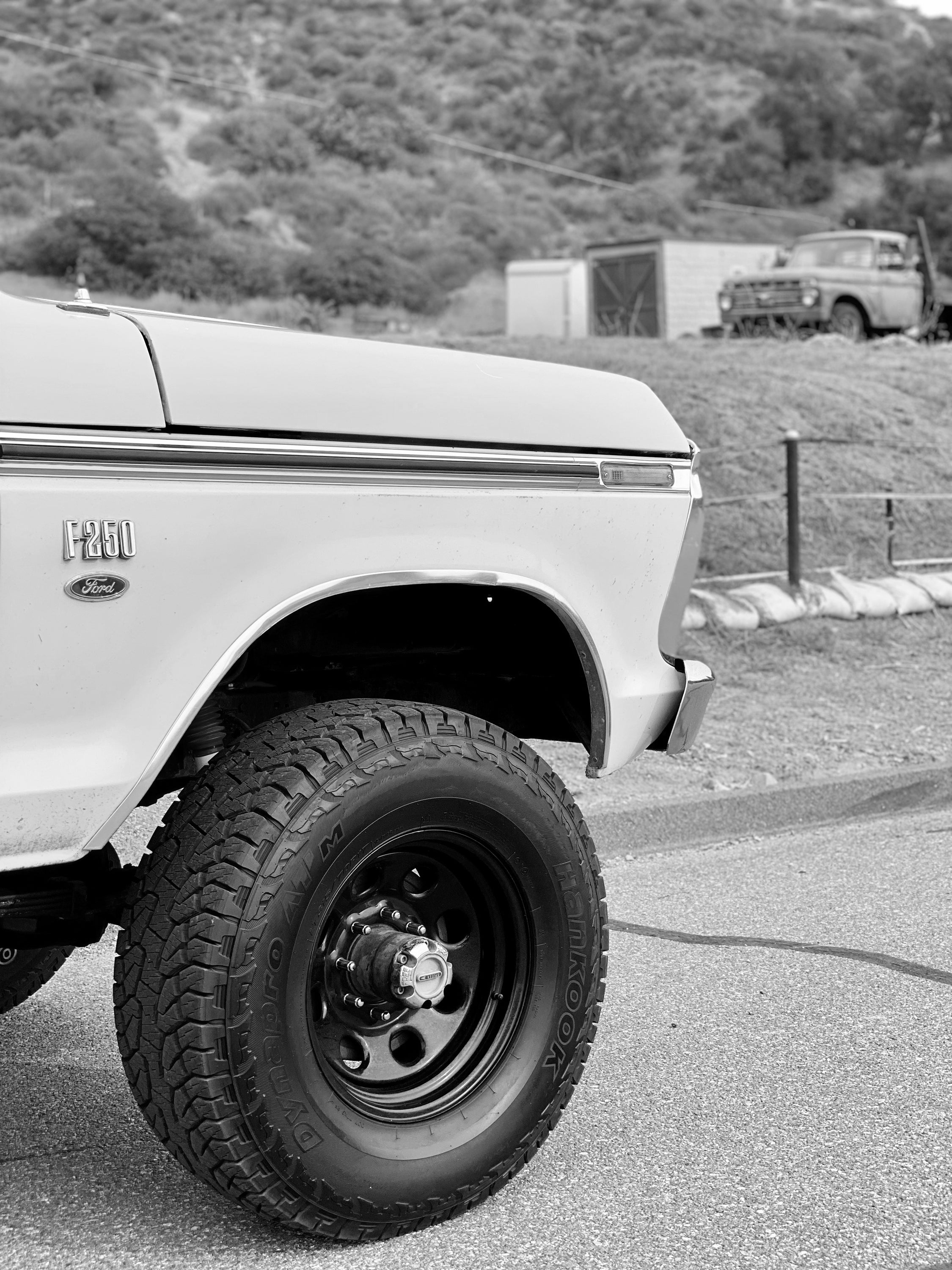 1975 Ford F-250 Highboy Wind Blue FINE ART PRINT