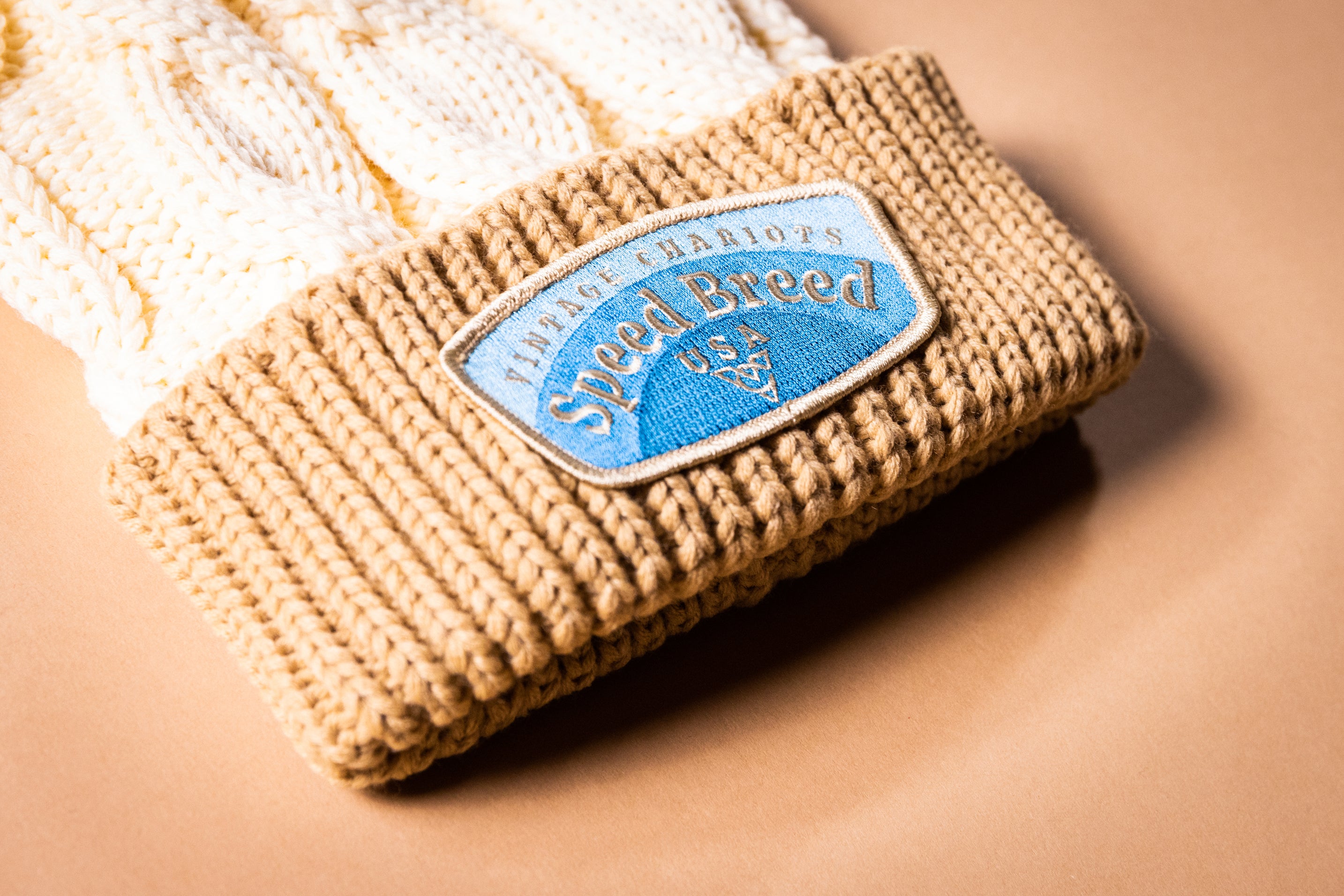 DOUBLE RAINBOW CHUNK TWIST KNIT BEANIE (Cream/Mocha)