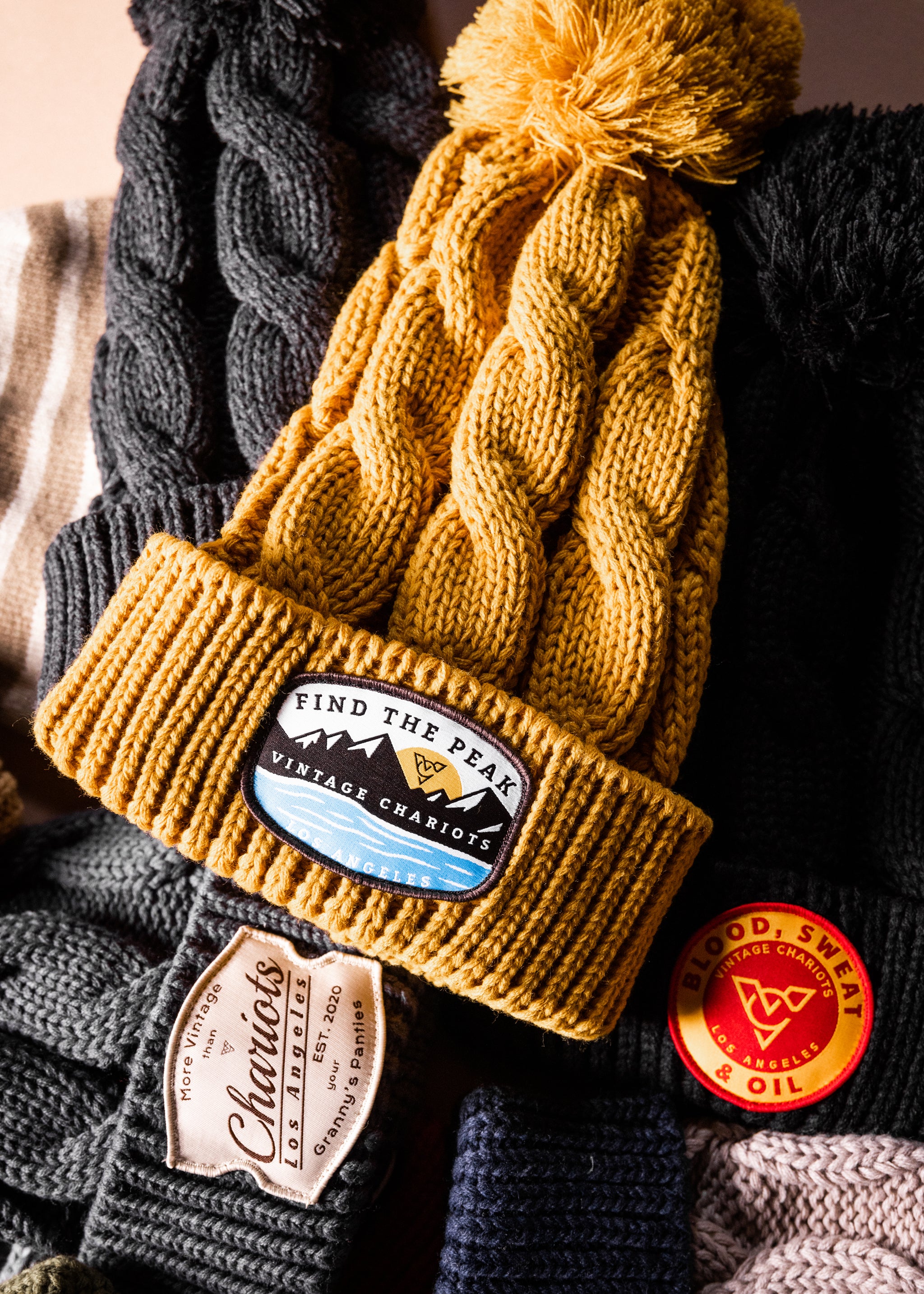 Find the Peak CHUNK TWIST KNIT BEANIE (Caramel)