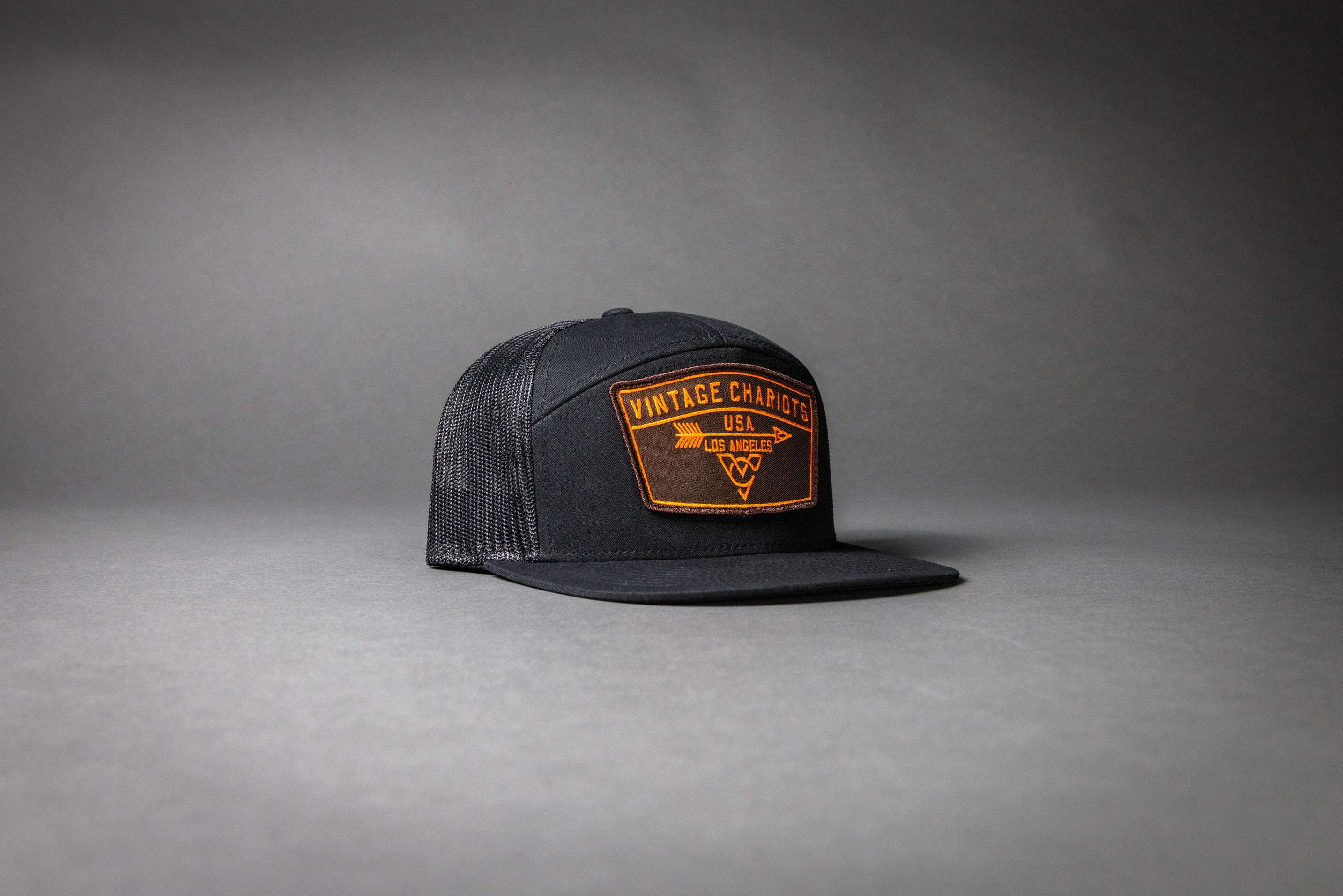 THE ARROW (Black/Black 7-Panel)
