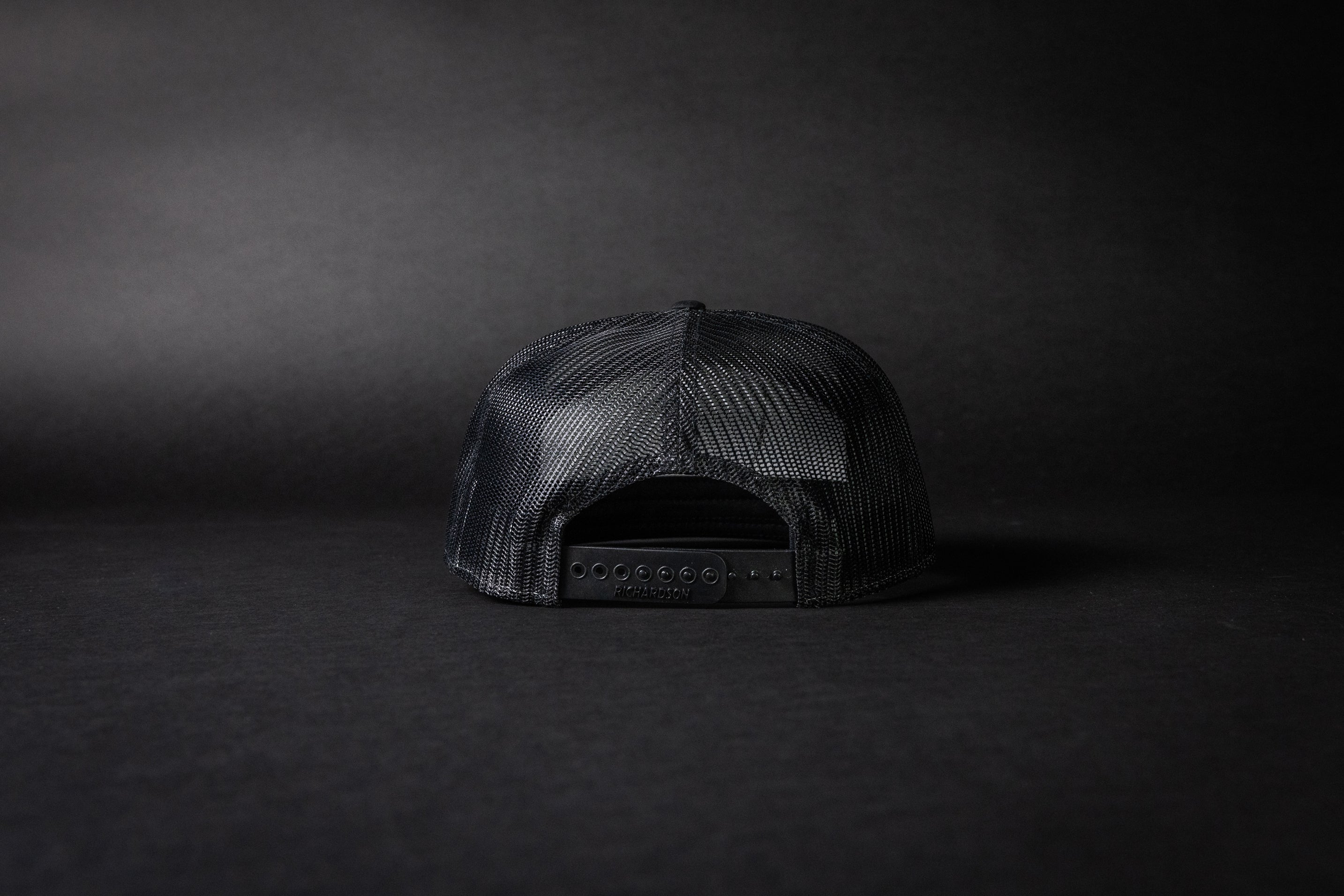 THE SHIELD (Heather Grey/Black)