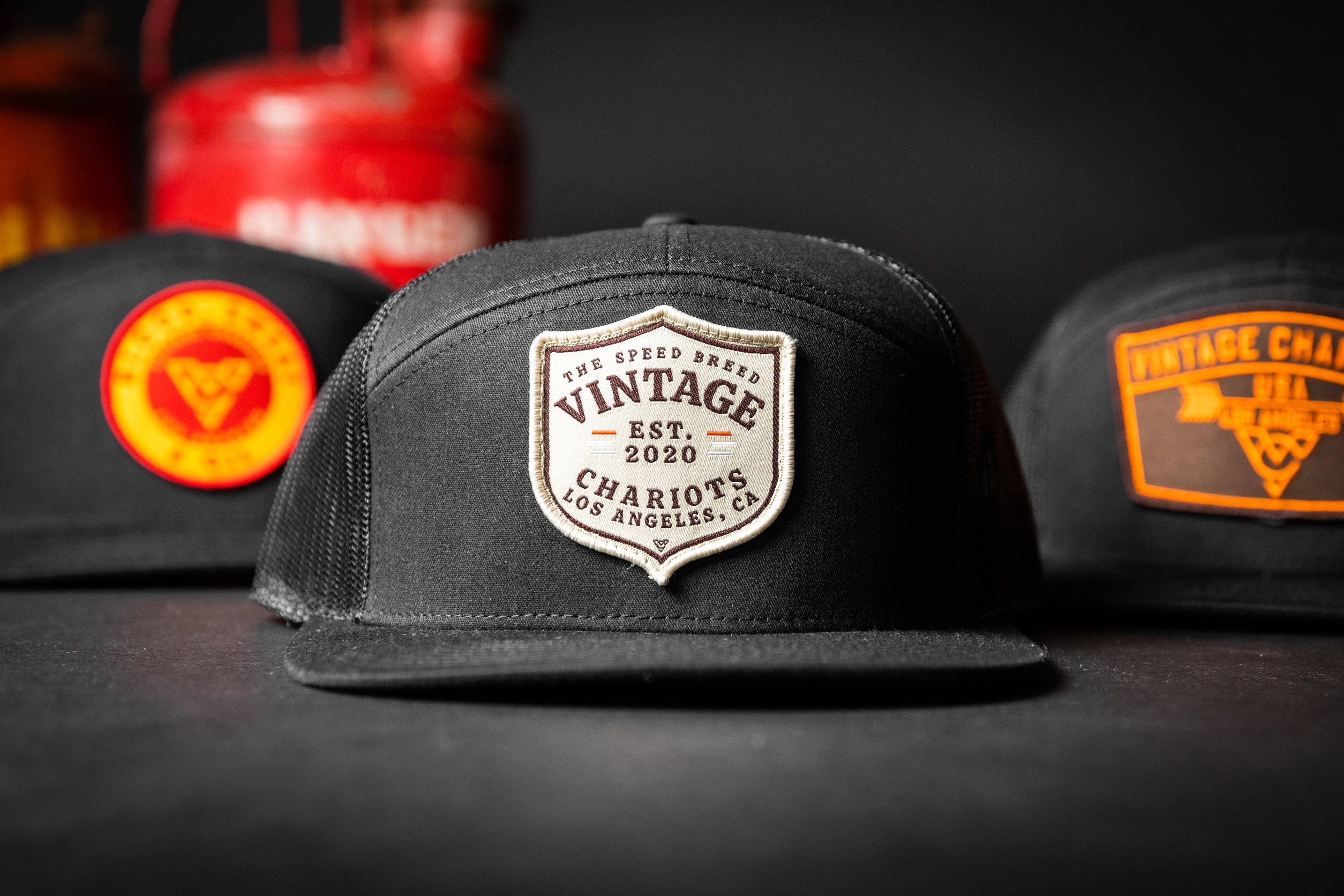 VINTAGE CREST (Black/Black)