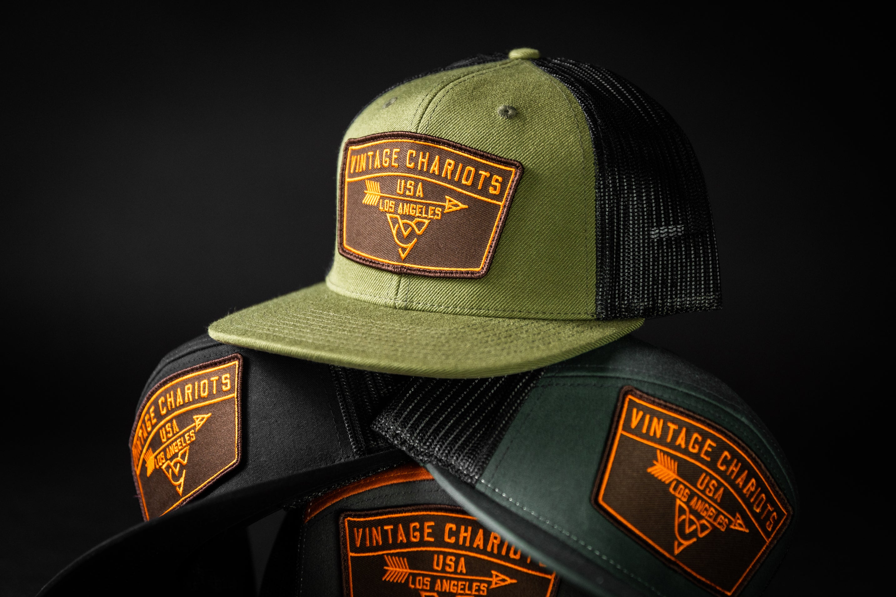 THE ARROW (Black/Black 7-Panel)