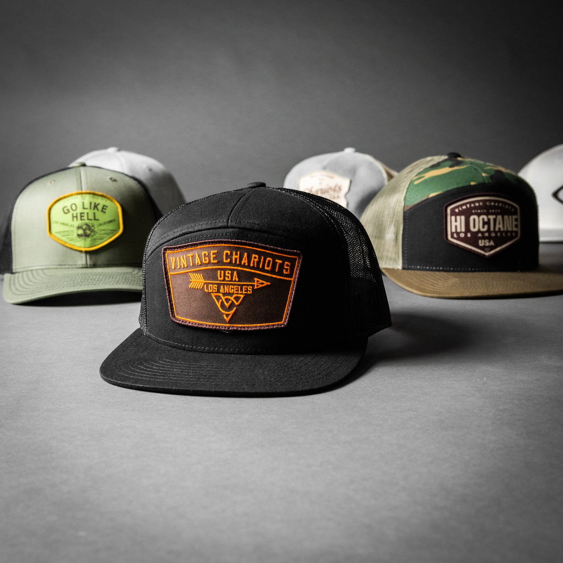 THE ARROW (Black/Black 7-Panel)