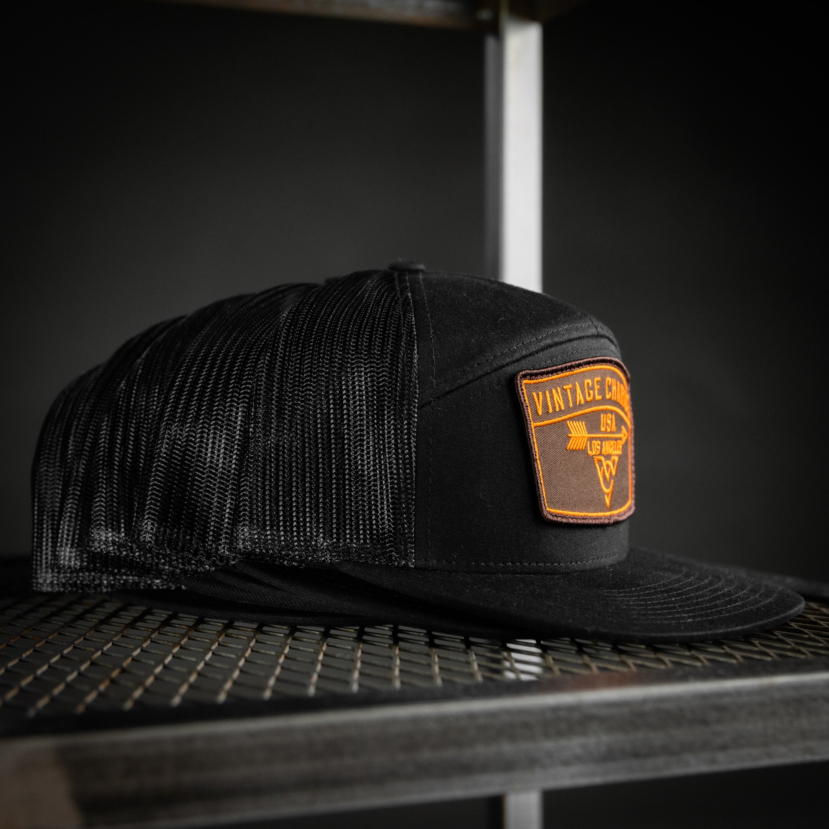 THE ARROW (Black/Black 7-Panel)
