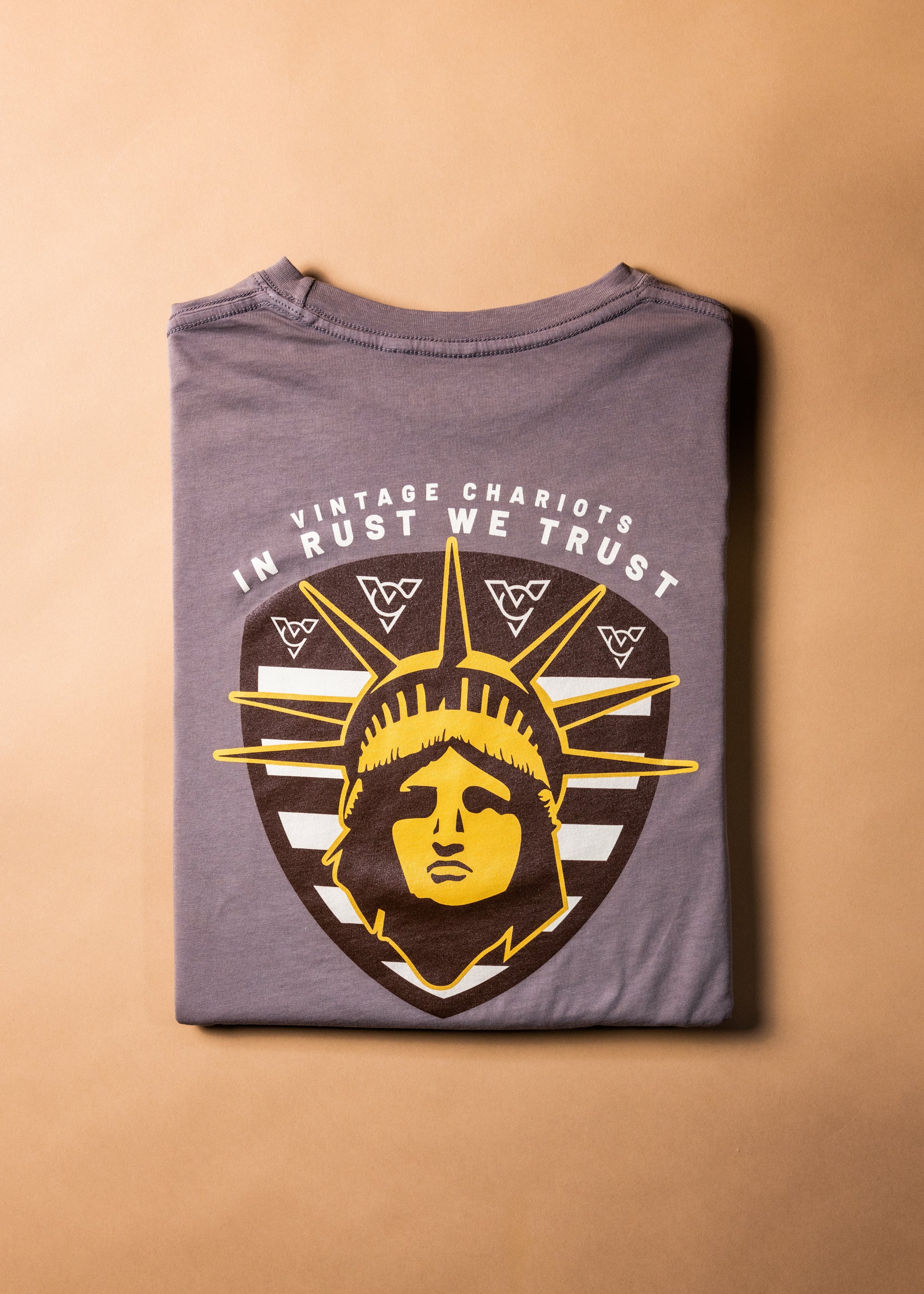 IN RUST WE TRUST TEE (Cinder Grey)