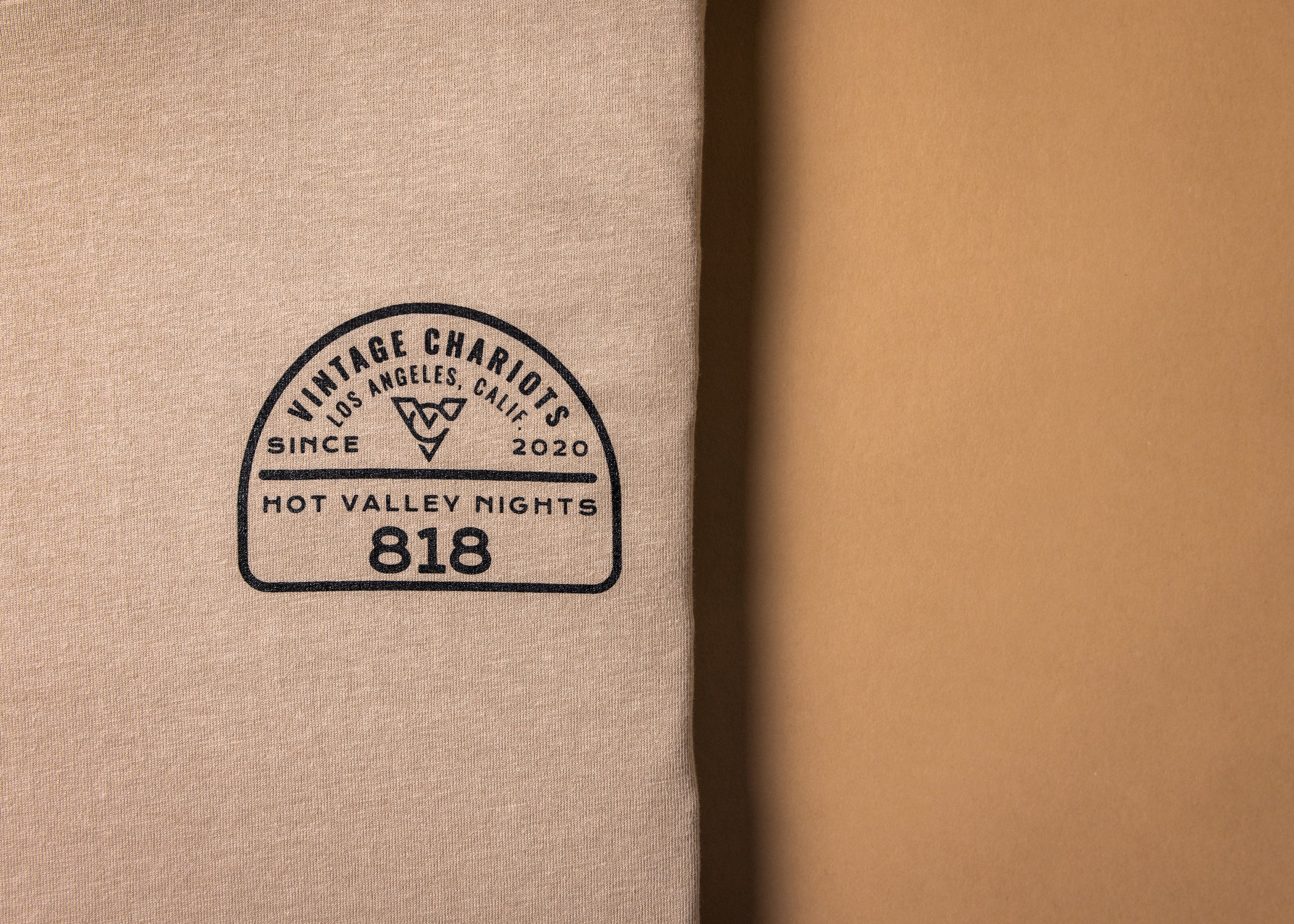 HOT VALLEY NIGHTS TOPANGA 818 TEE (Sand)