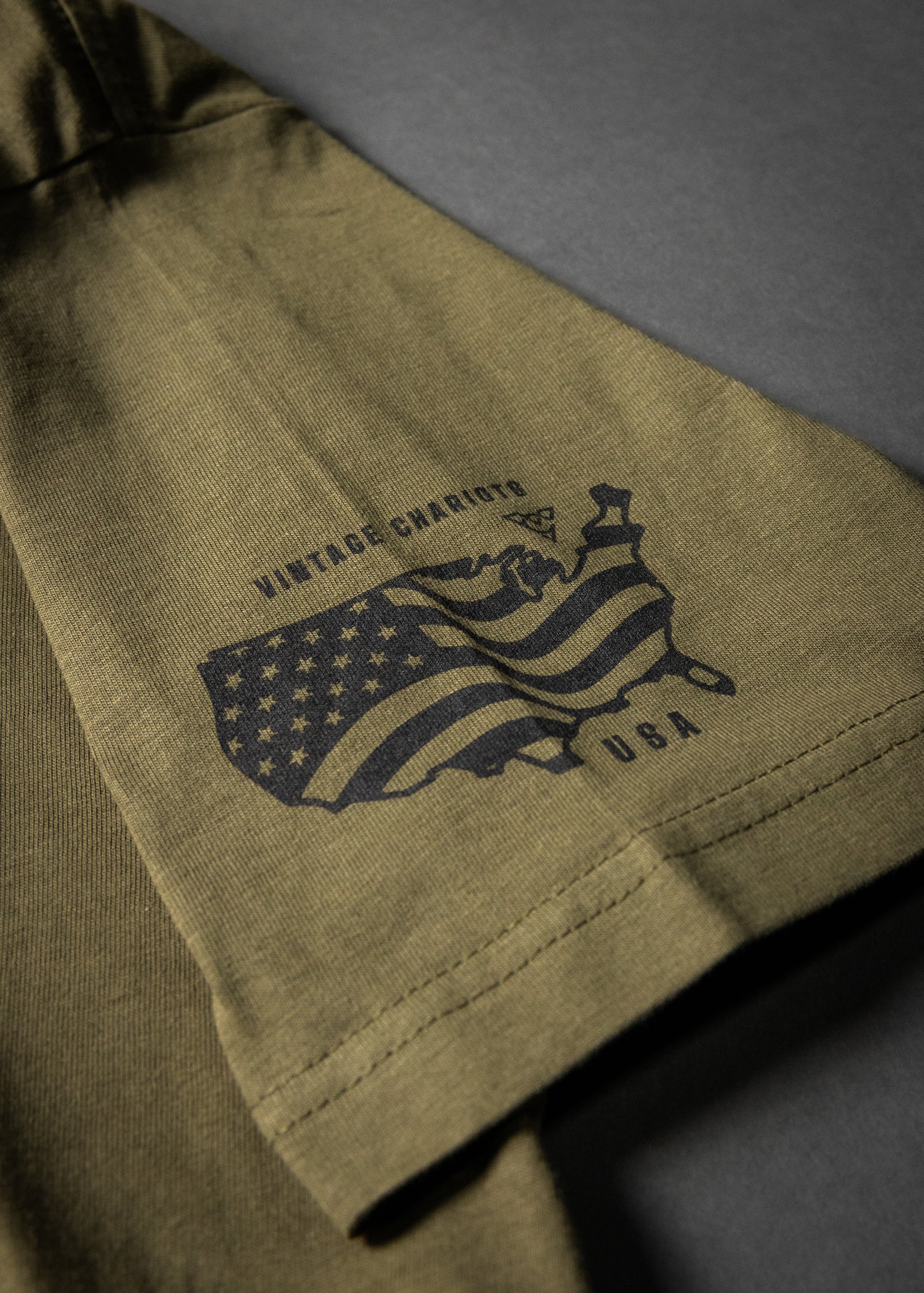 FIND YOUR EGG TEE (Military Green)