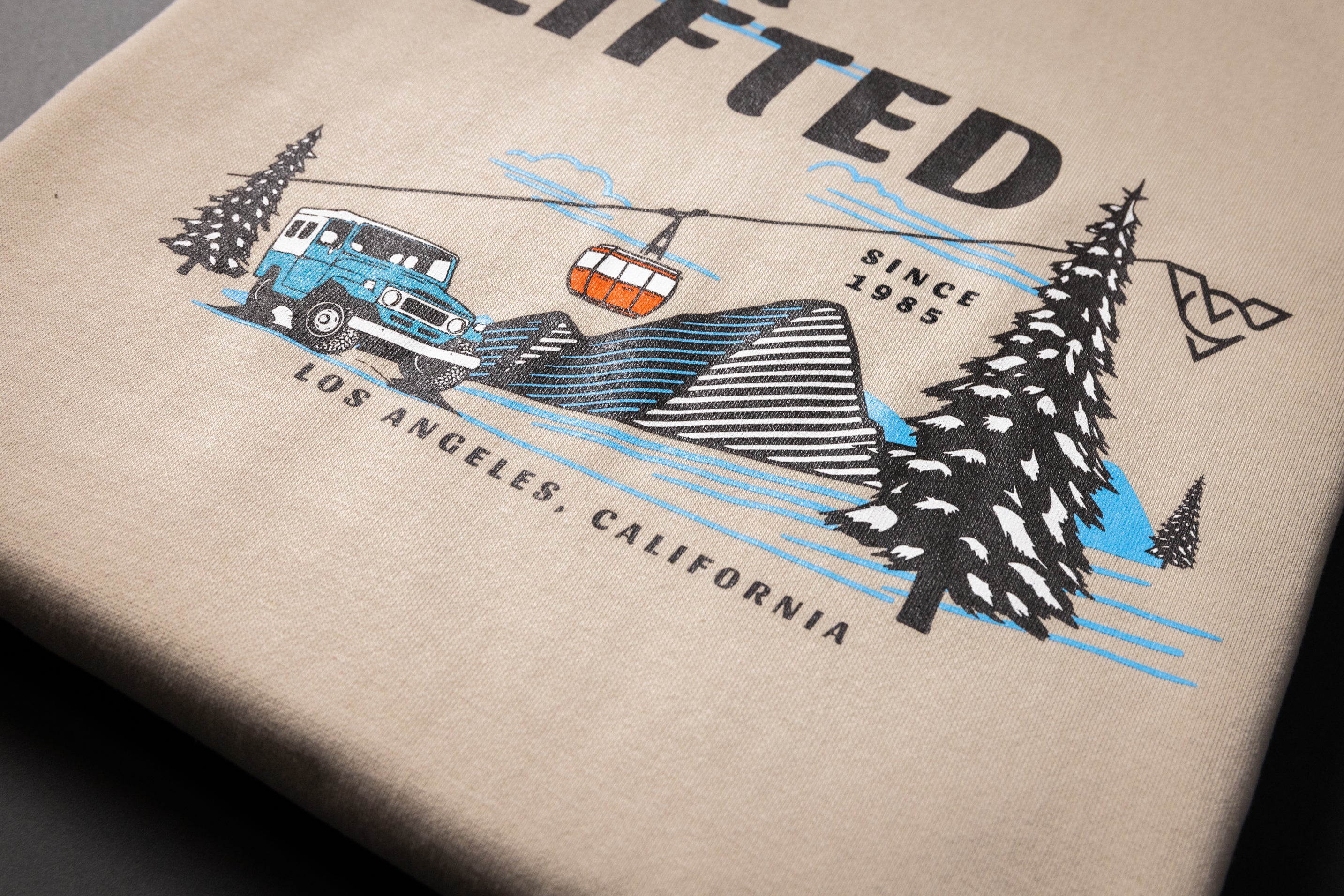 GET LIFTED UNISEX PREMIUM CREW NECK SWEATSHIRT (Bone)