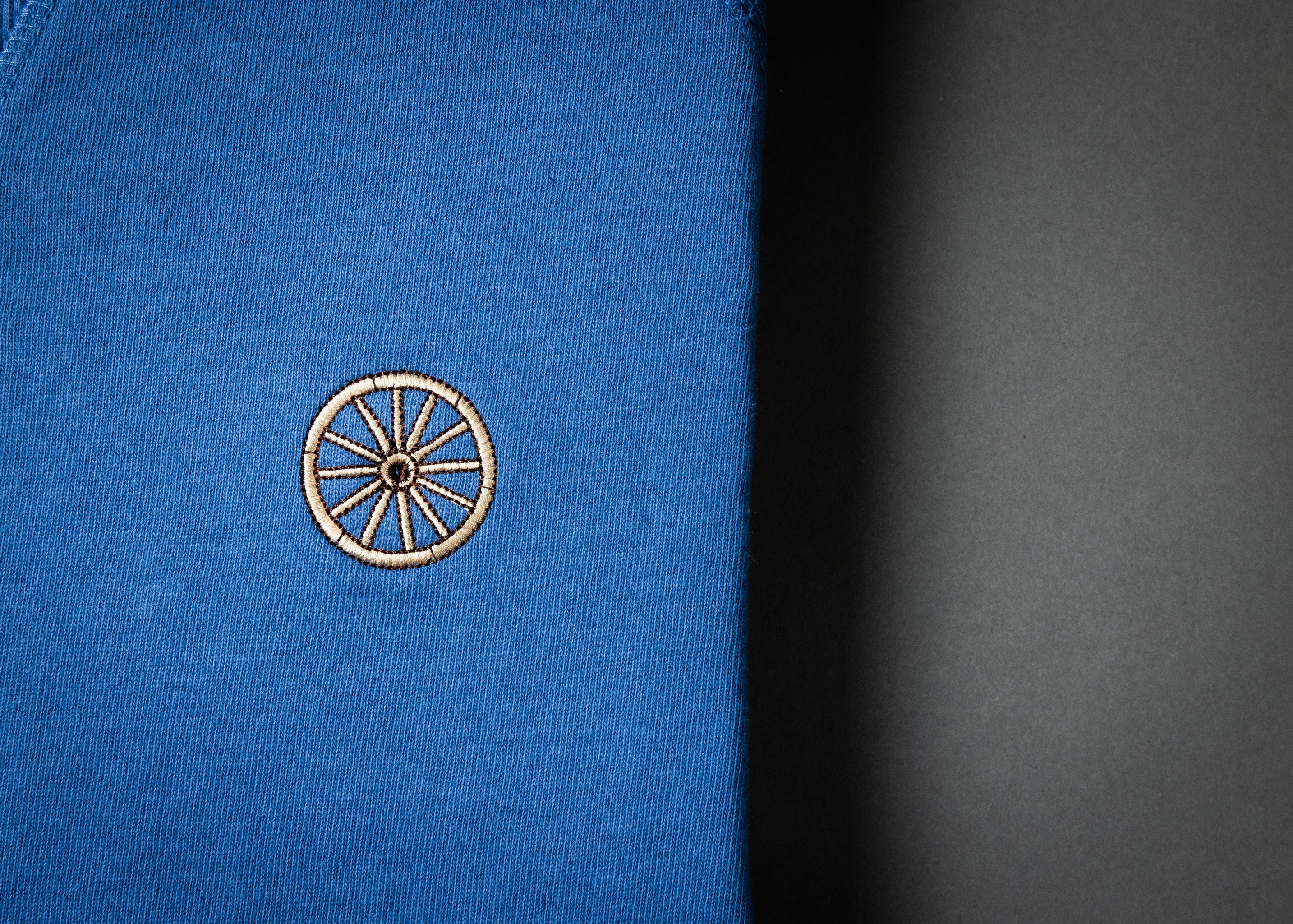 CHARIOTS EMBROIDERED UNISEX FRENCH TERRY CREW NECK SWEATER (Slate Blue)