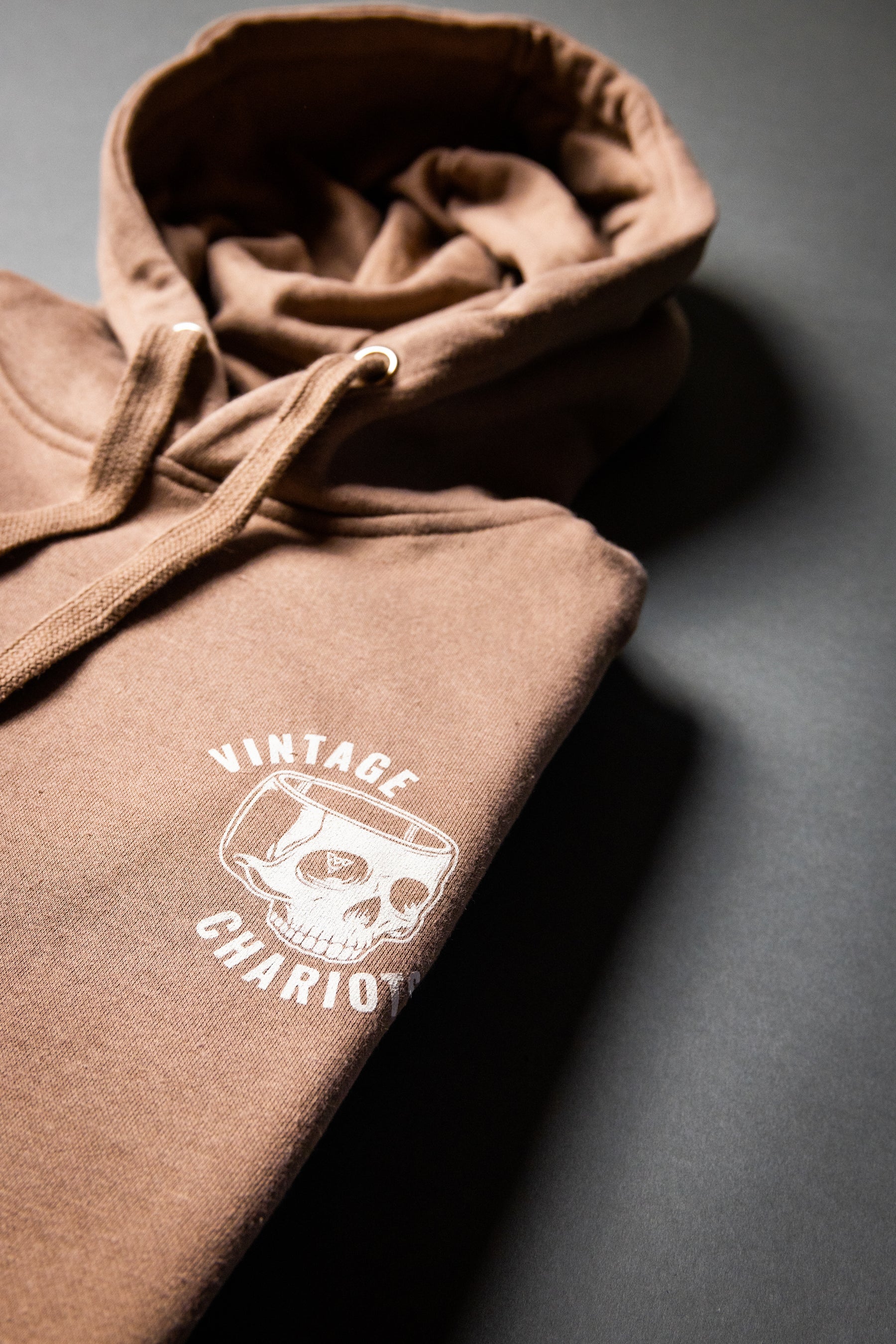 BLOWN HEAD GASKET UNISEX PREMIUM PULLOVER HOODIE (Latte)