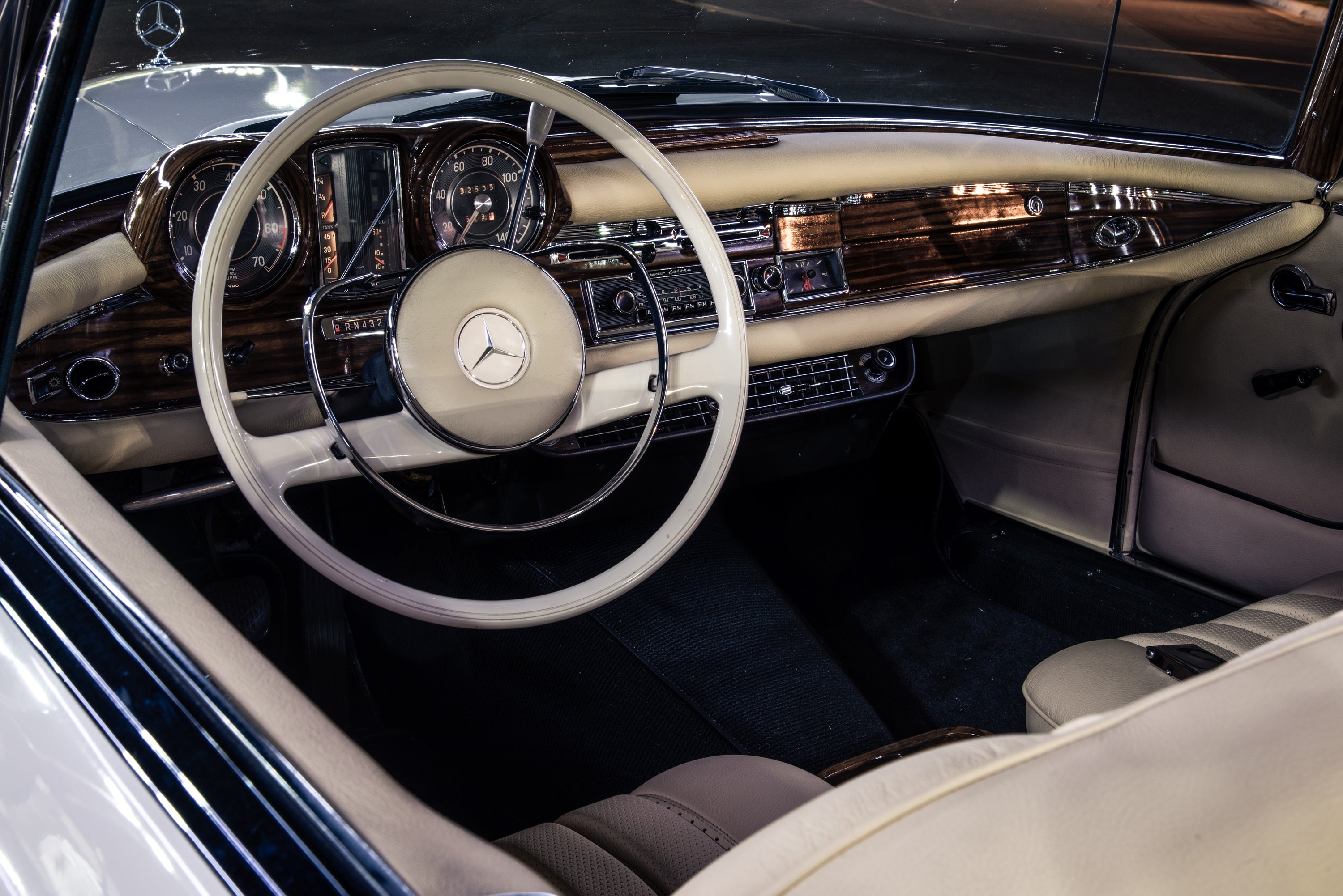 1965/1967 Mercedes-Benz Coupes