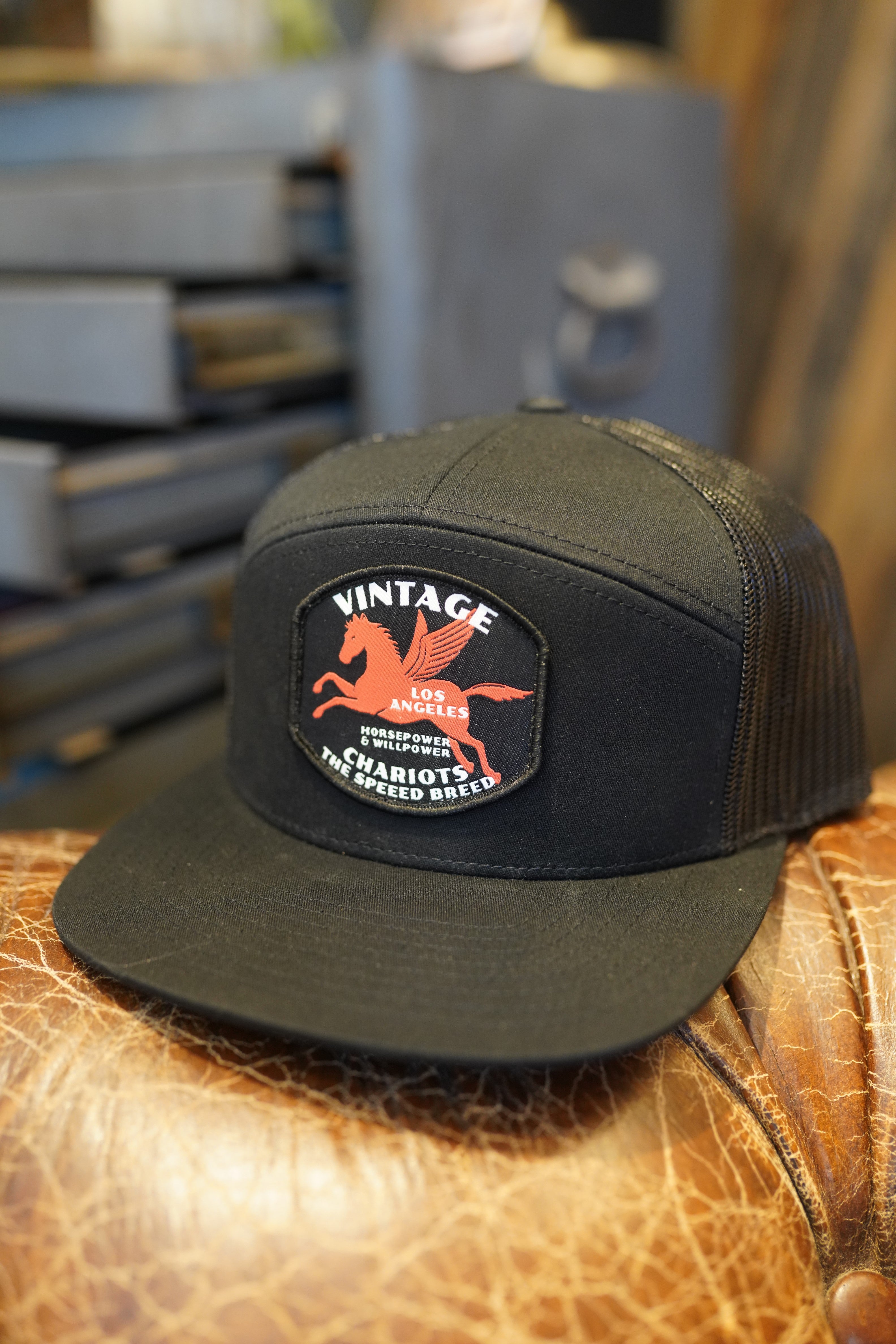 PEGASUS (Black/Black 7-Panel)