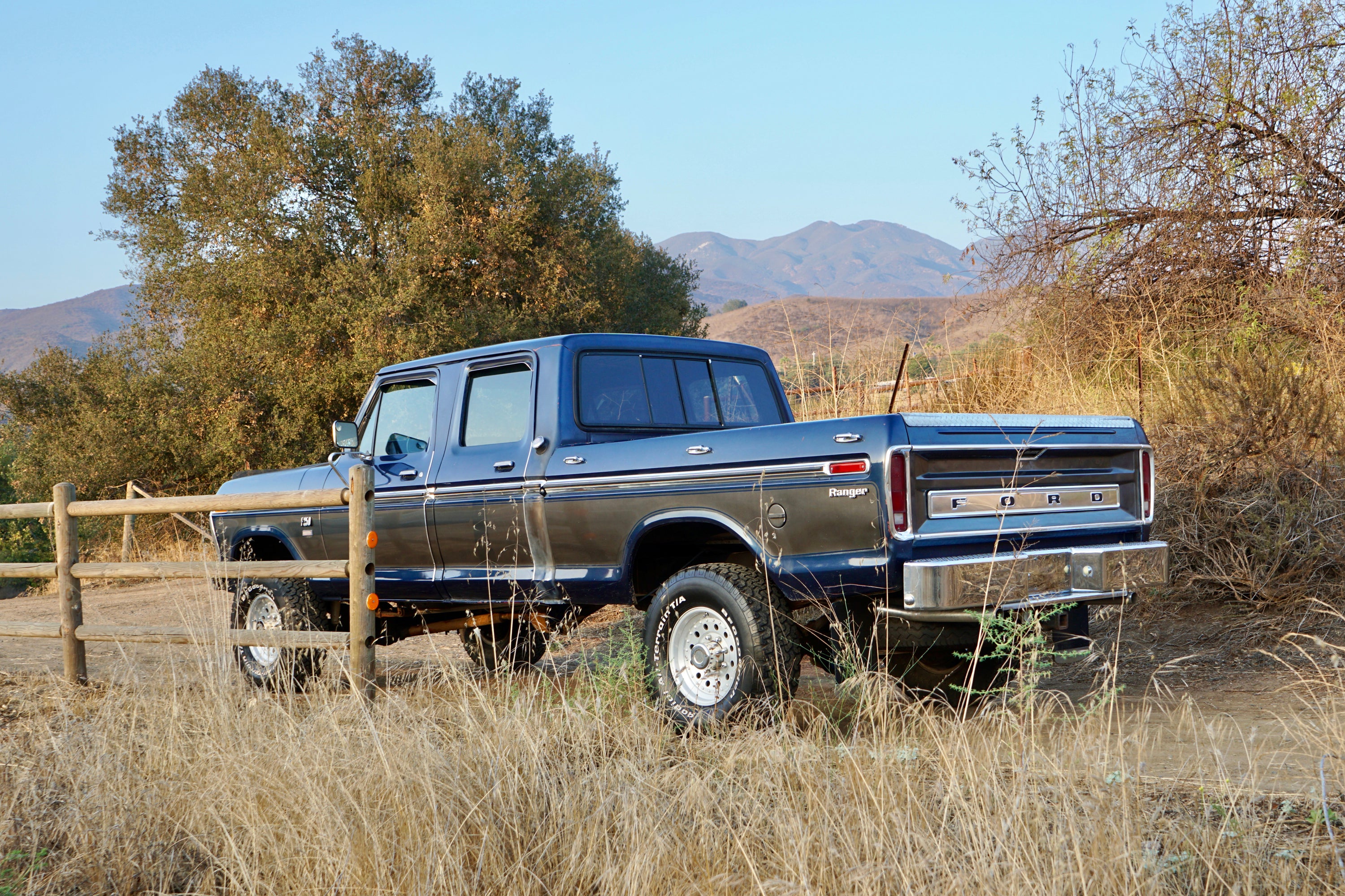 1976 Ford F-250 Crew Cab FINE ART PRINT