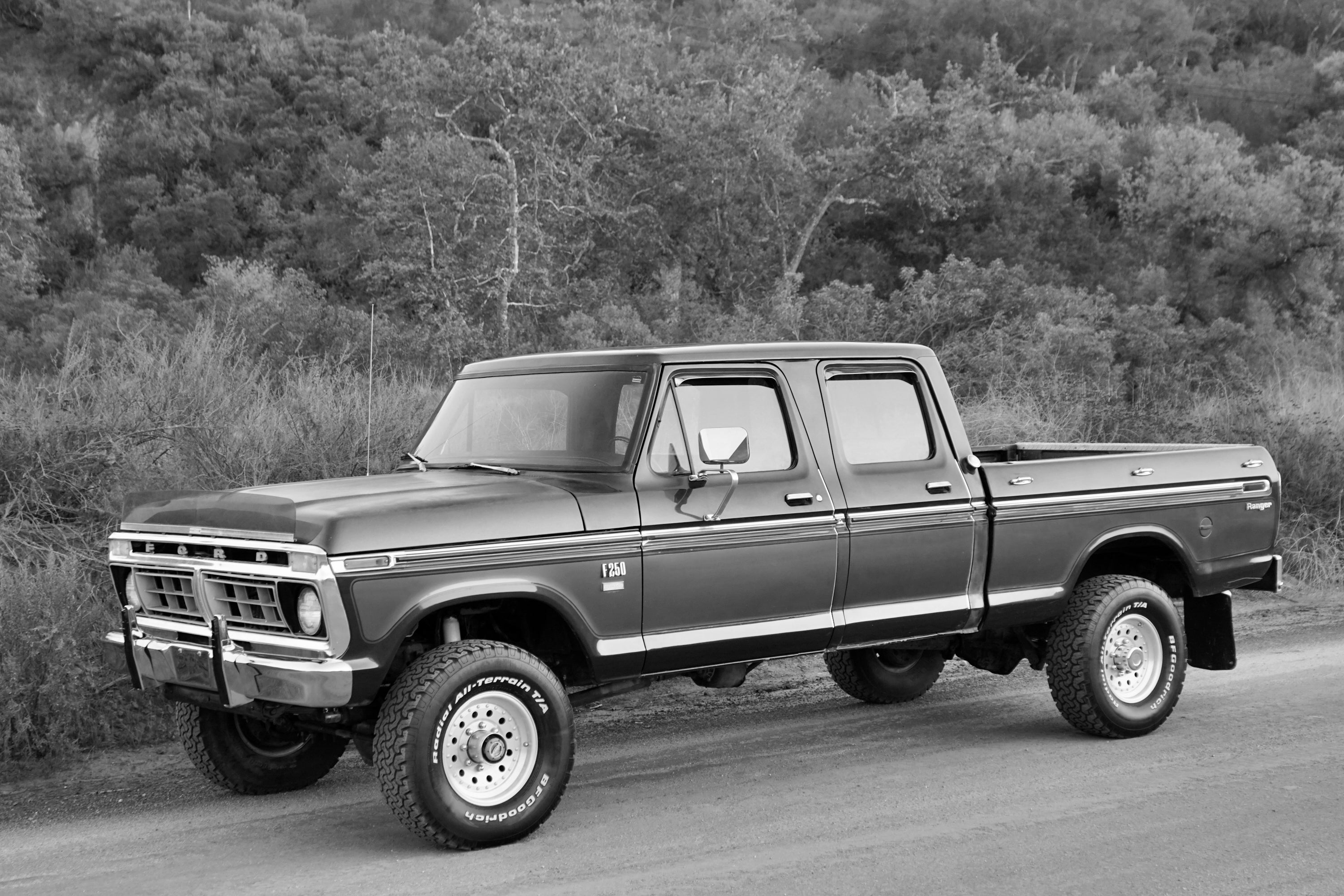 1976 Ford F-250 Crew Cab FINE ART PRINT