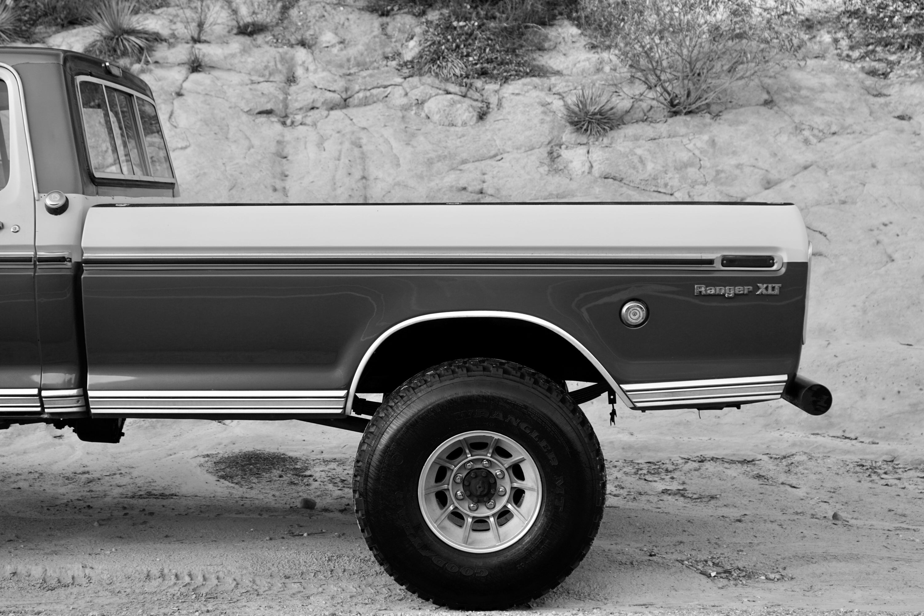 1973 Ford F-250 Highboy Bahama Blue FINE ART PRINT