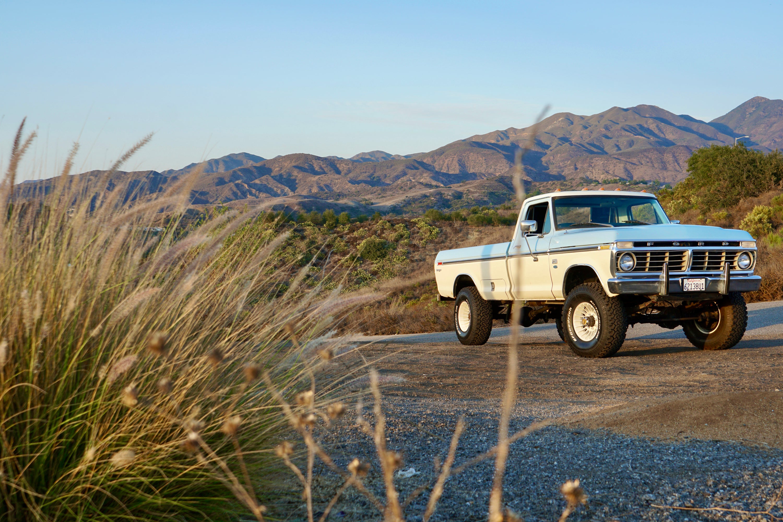 1975 Ford F-250 Highboy Wind Blue FINE ART PRINT