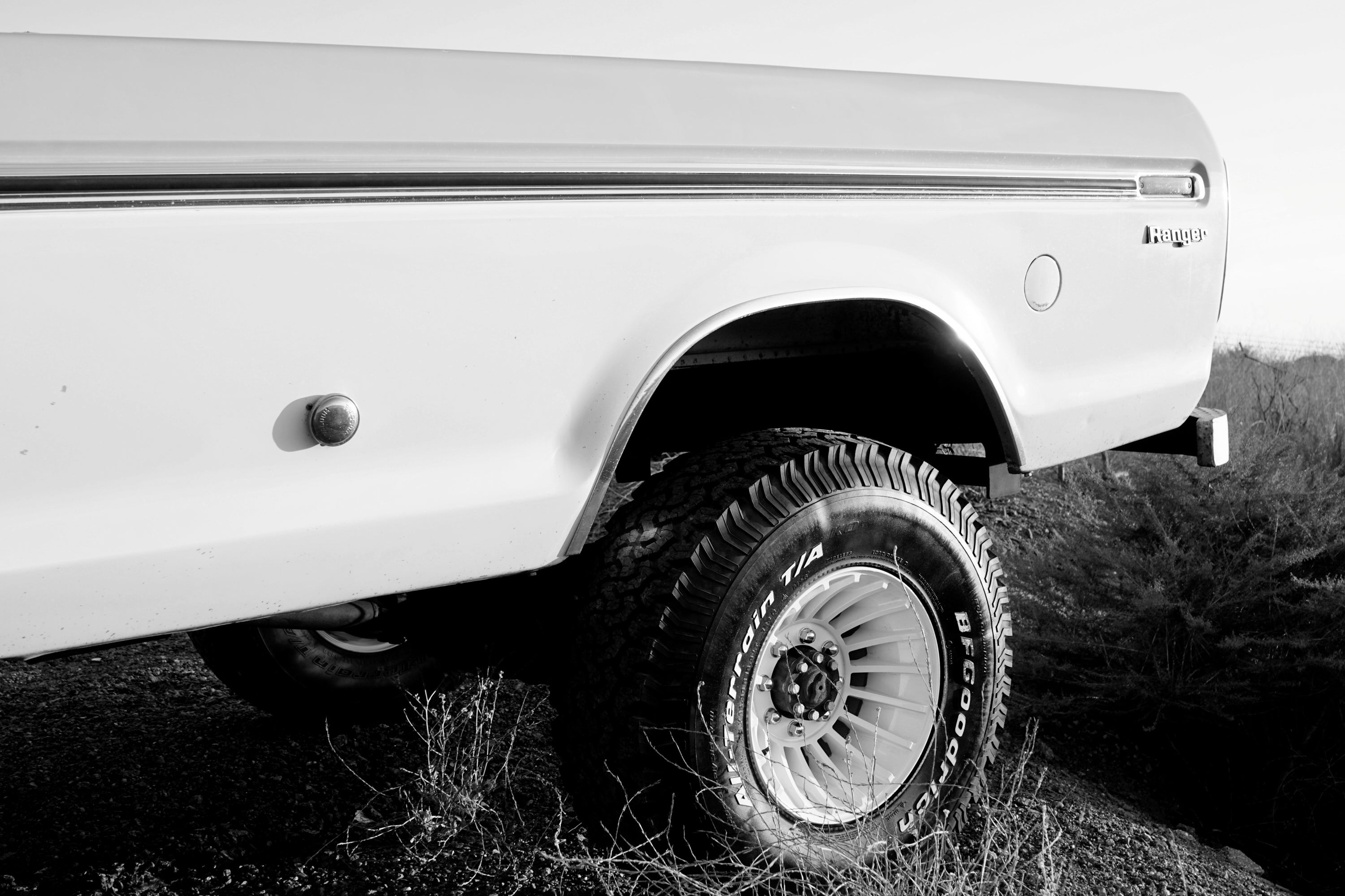 1975 Ford F-250 Highboy Wind Blue FINE ART PRINT